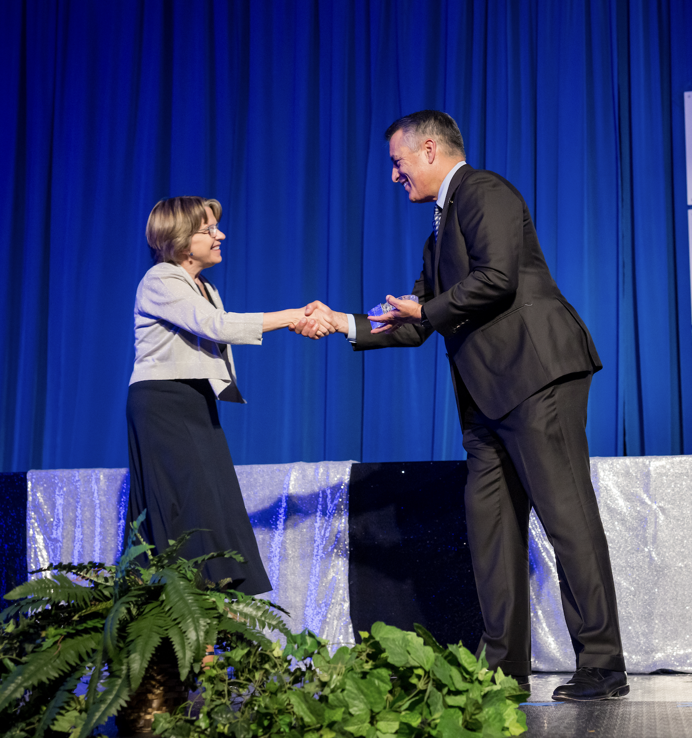 Congratulations to Dr. Deb Hendrickson, NVCCA Advisory Council Member. UNR President and former Nevada Governor, Brian Sandoval, presented her the Distinguished Alumna 2025 award from the University of Nevada School of Medicine on October 23, for her
