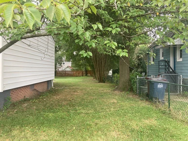 Choice 1 Landz back at it again thank you to miss crystal I enjoyed completing the task I hope you enjoy your yard #beforeandafter