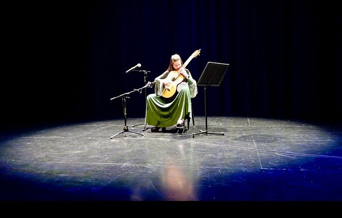 🎶🎫Concert for the @utahclassicalguitar Done!!!🎫

Here are some images of what has been one of my favorite concerts ever!!!Not only the venue was gorgeous!!(the Blackbox theater at the superb Eccles Theater in downtown Salt Lake City),but the audie