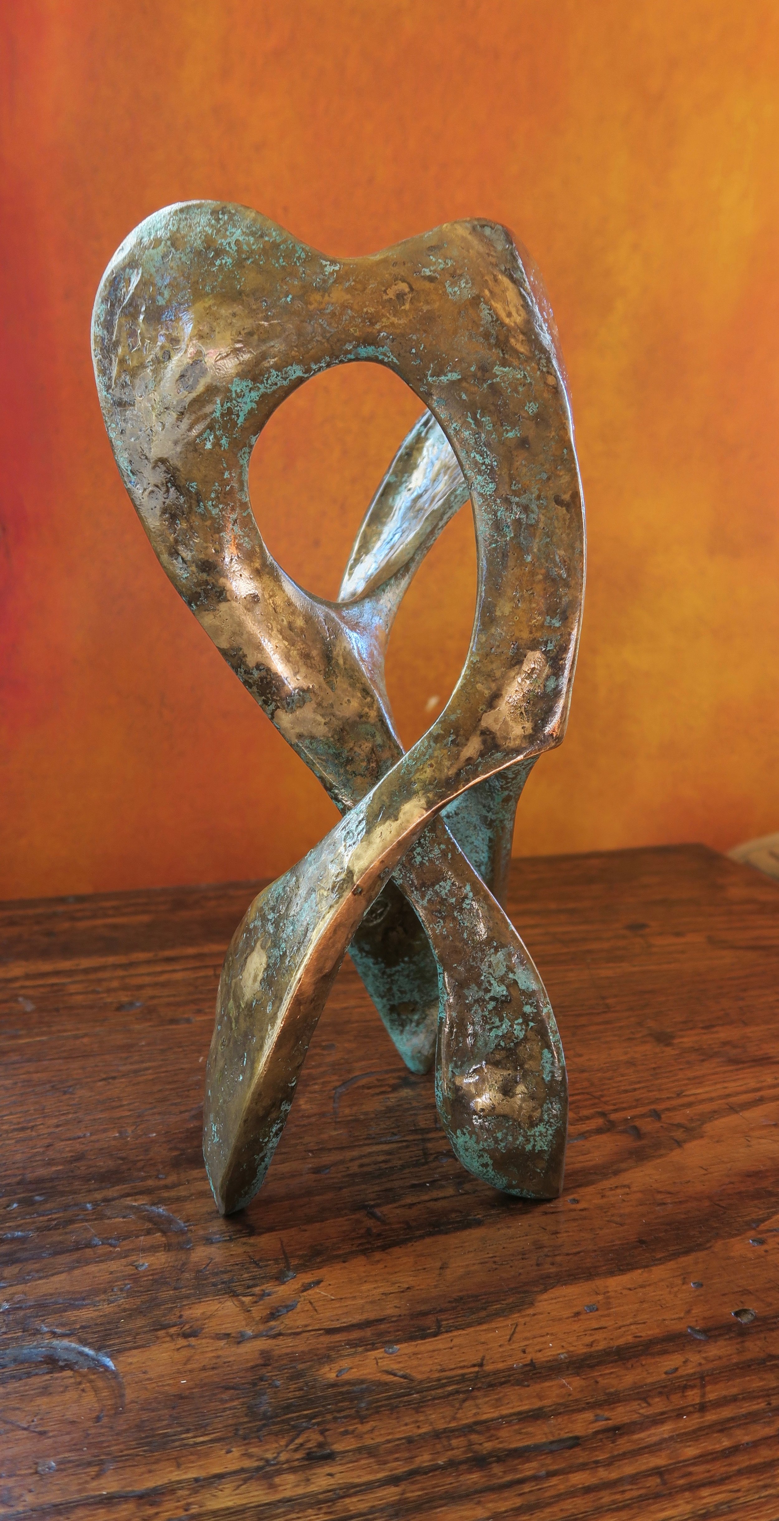 Double Wishbone, 2018,
brass