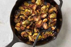 Roasted-Brussels-Sprouts-With-Garlic-hwvg-articleLarge.jpg