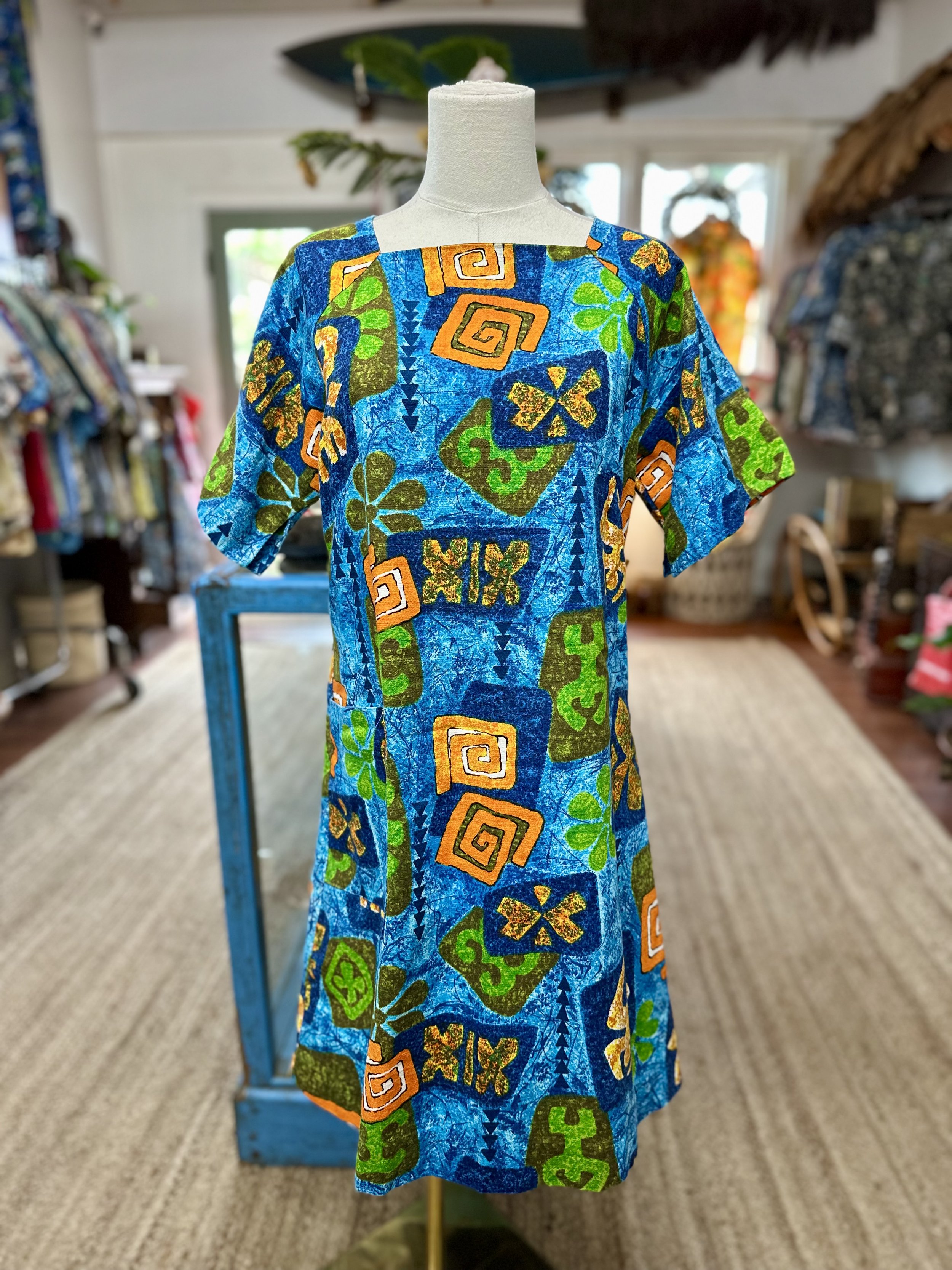 Vintage Sears Hawaiian Fashions barkcloth shortie muumuu