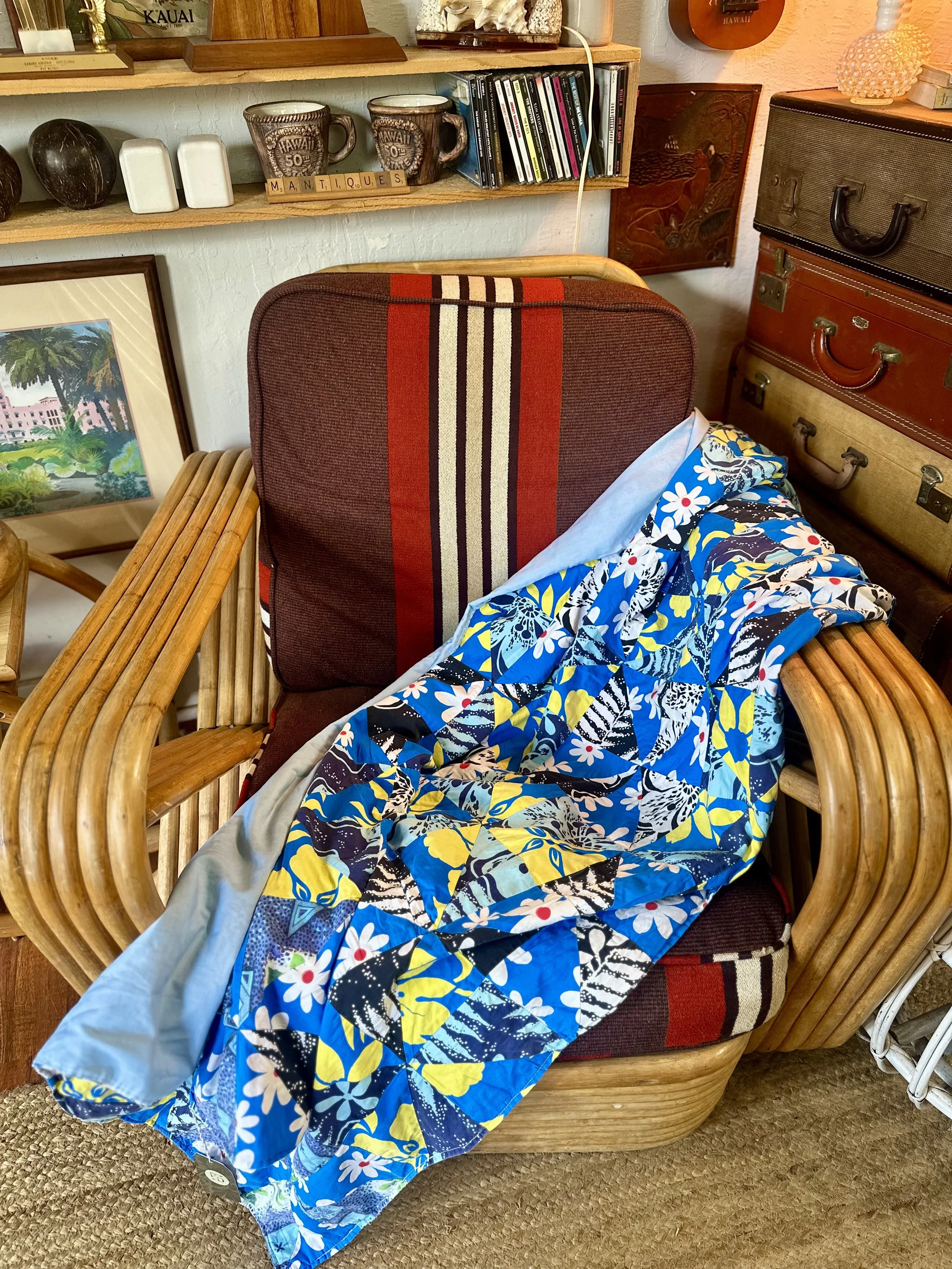 Vintage 1970s Quilt Daisy print