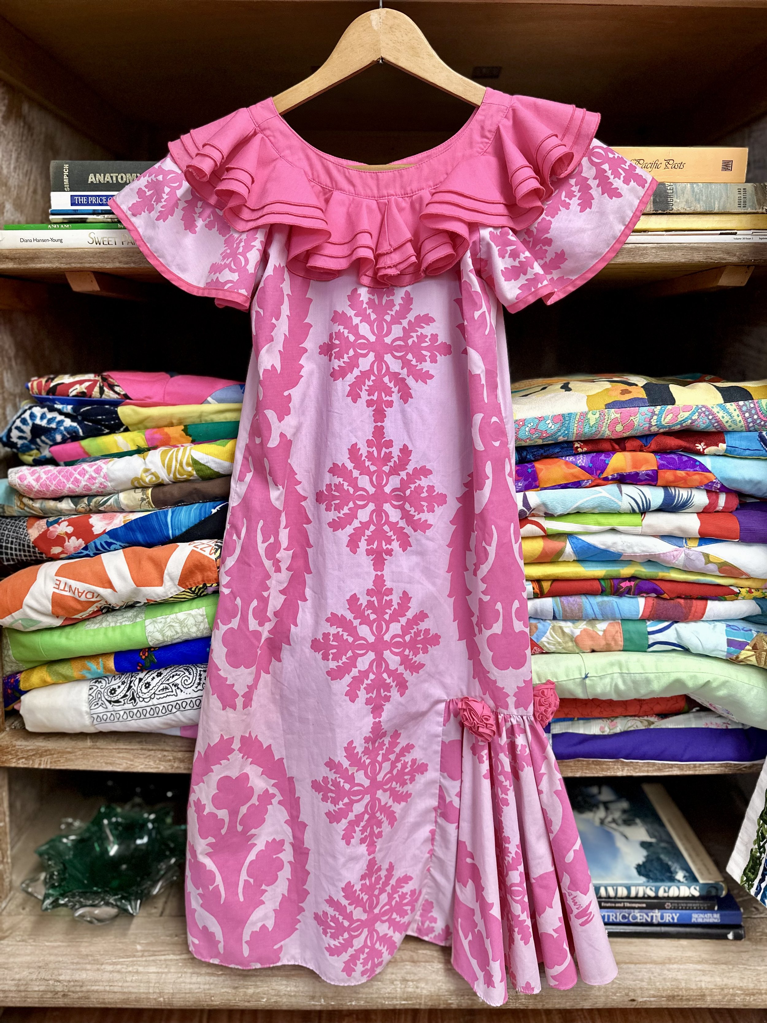 Vintage keiki Mu’umu’u by Mamo size 6