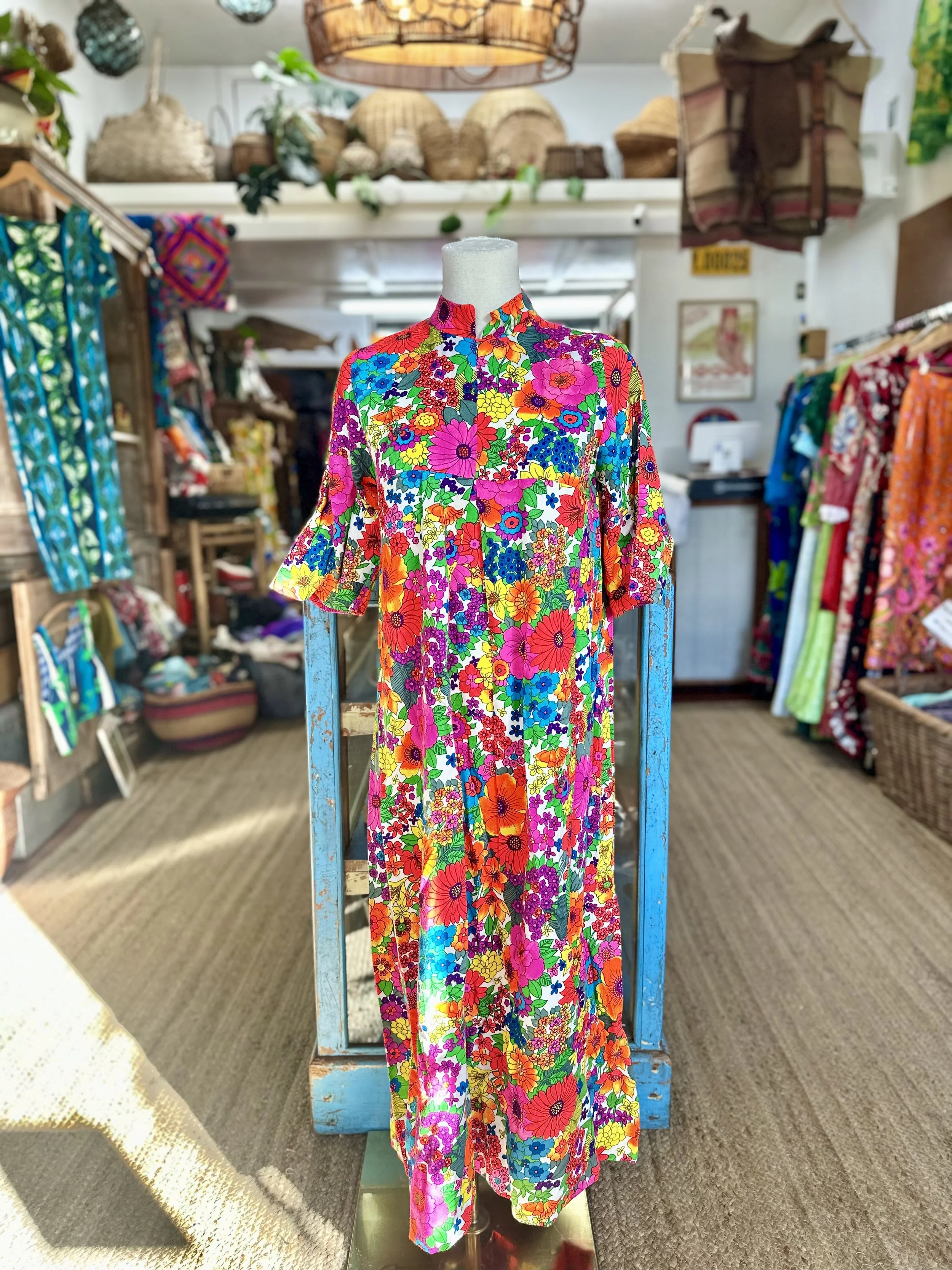 Vintage 70s mu’umu’u