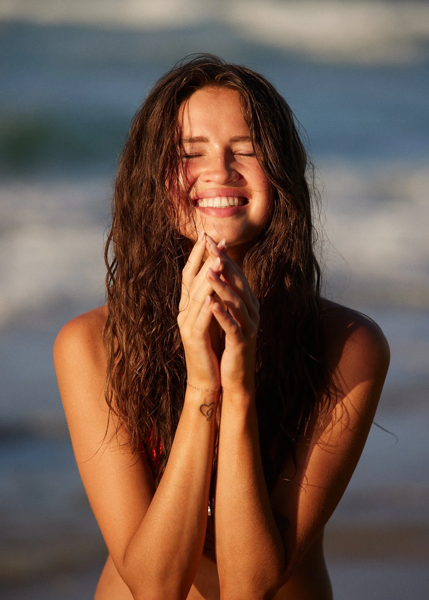 Coastal lifestyle portrait photographed at sunset by Byron Bay photographer Kacper Czerniak.