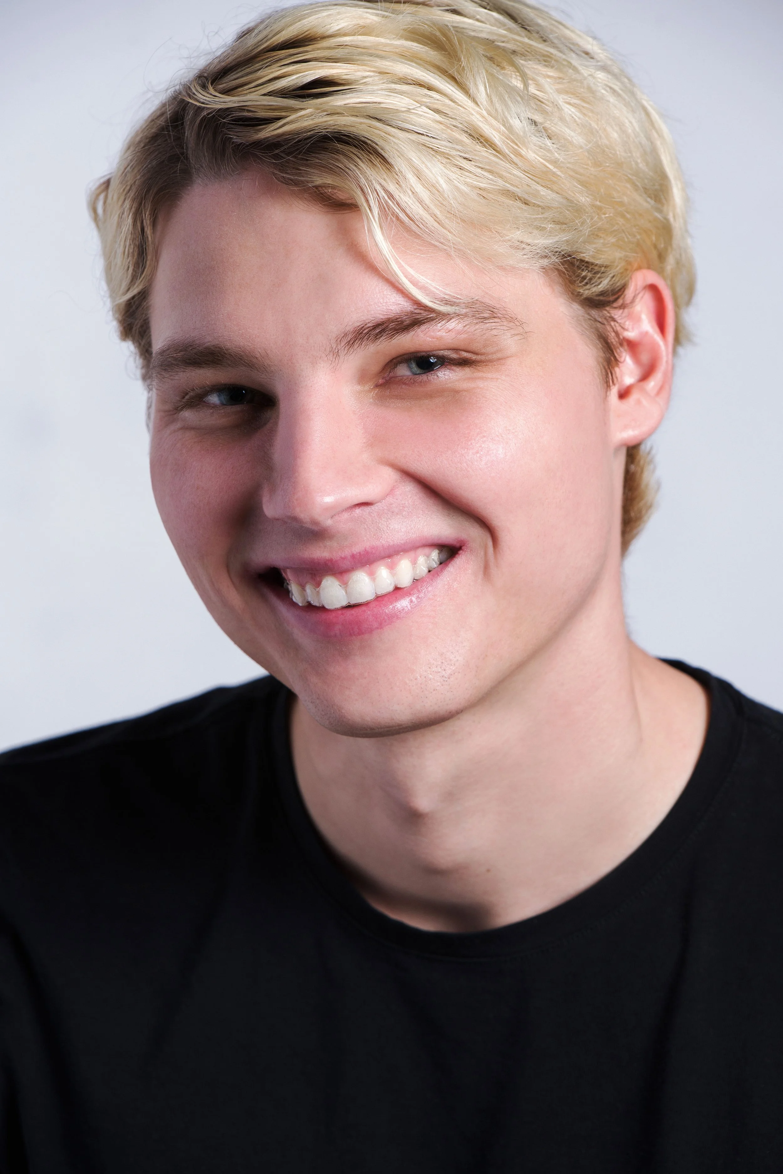 Headshot photography of model Connor Ryan |  Acting headshot | studio photography | photo taken by Mario Martel