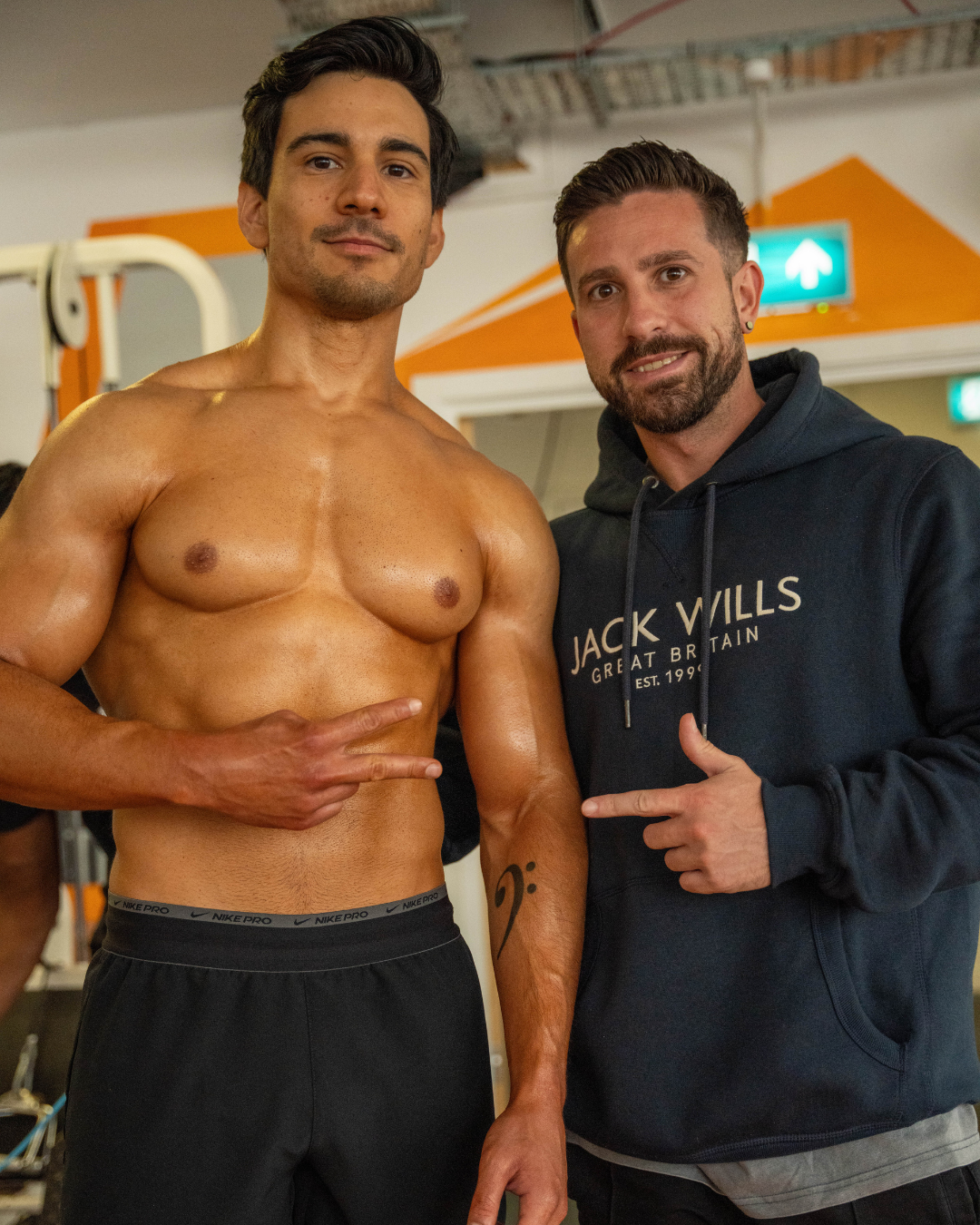 Online Physique Coach vs Gym Personal Trainer — Which Is Right for You?