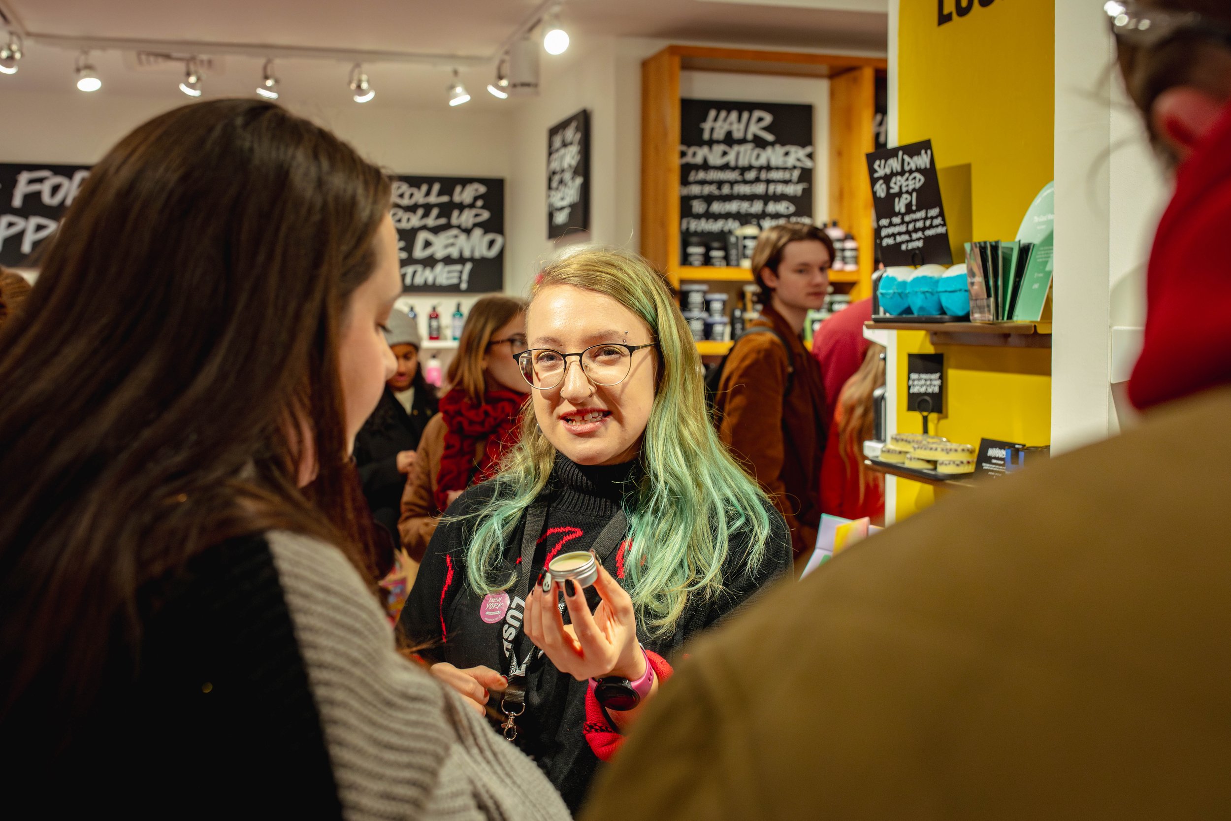 Lush-FionaFinchett-York-22-11-24-232.jpg