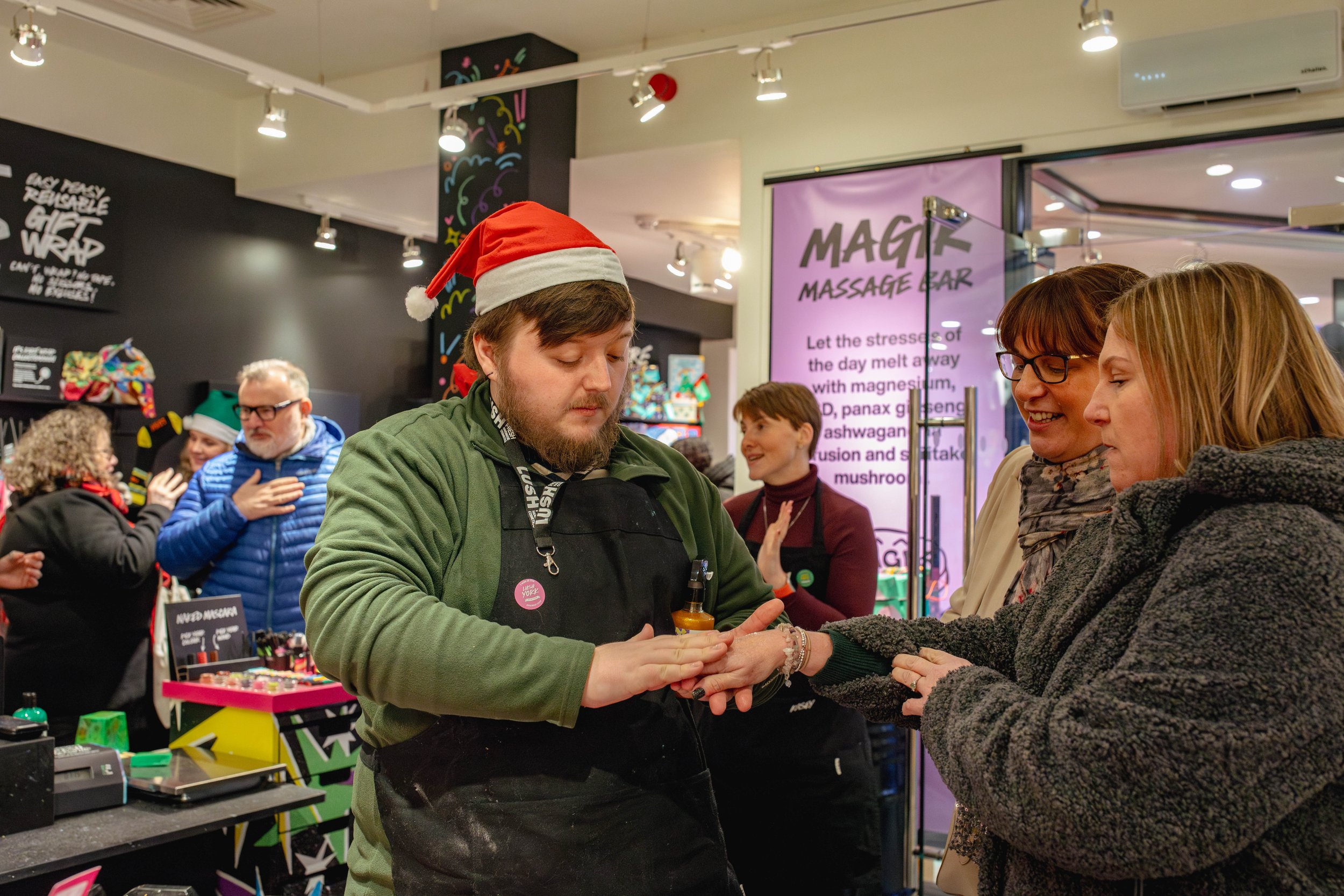 Lush-FionaFinchett-York-22-11-24-384.jpg