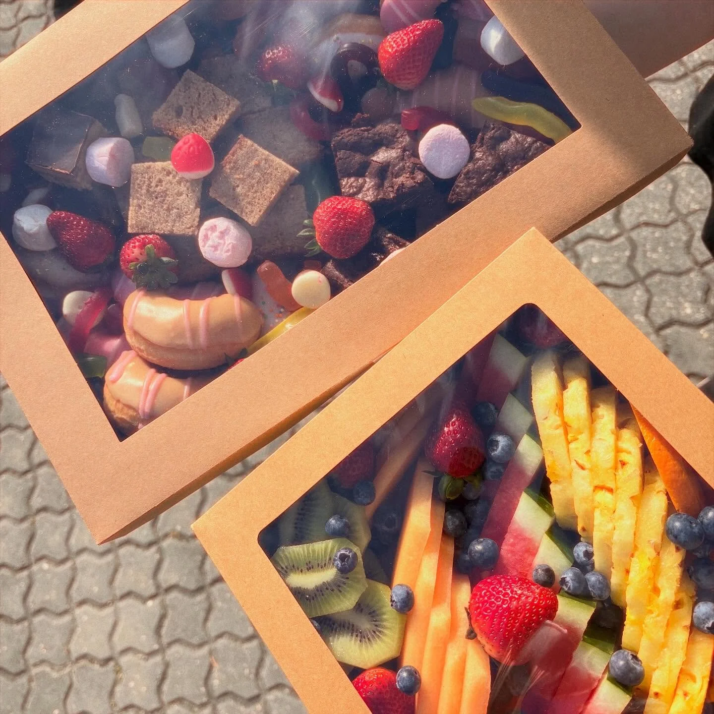 ✨ CATERING ✨
Did you know that we offer catering boxes? 

From fresh fruit, dessert/ treat boxes all the way through to assorted wraps and pastas, we can do it for you! 🥒🍇🌮🍪

Get in contact and order yours today. 
📧 abbi.robinson@breakthru.org.a