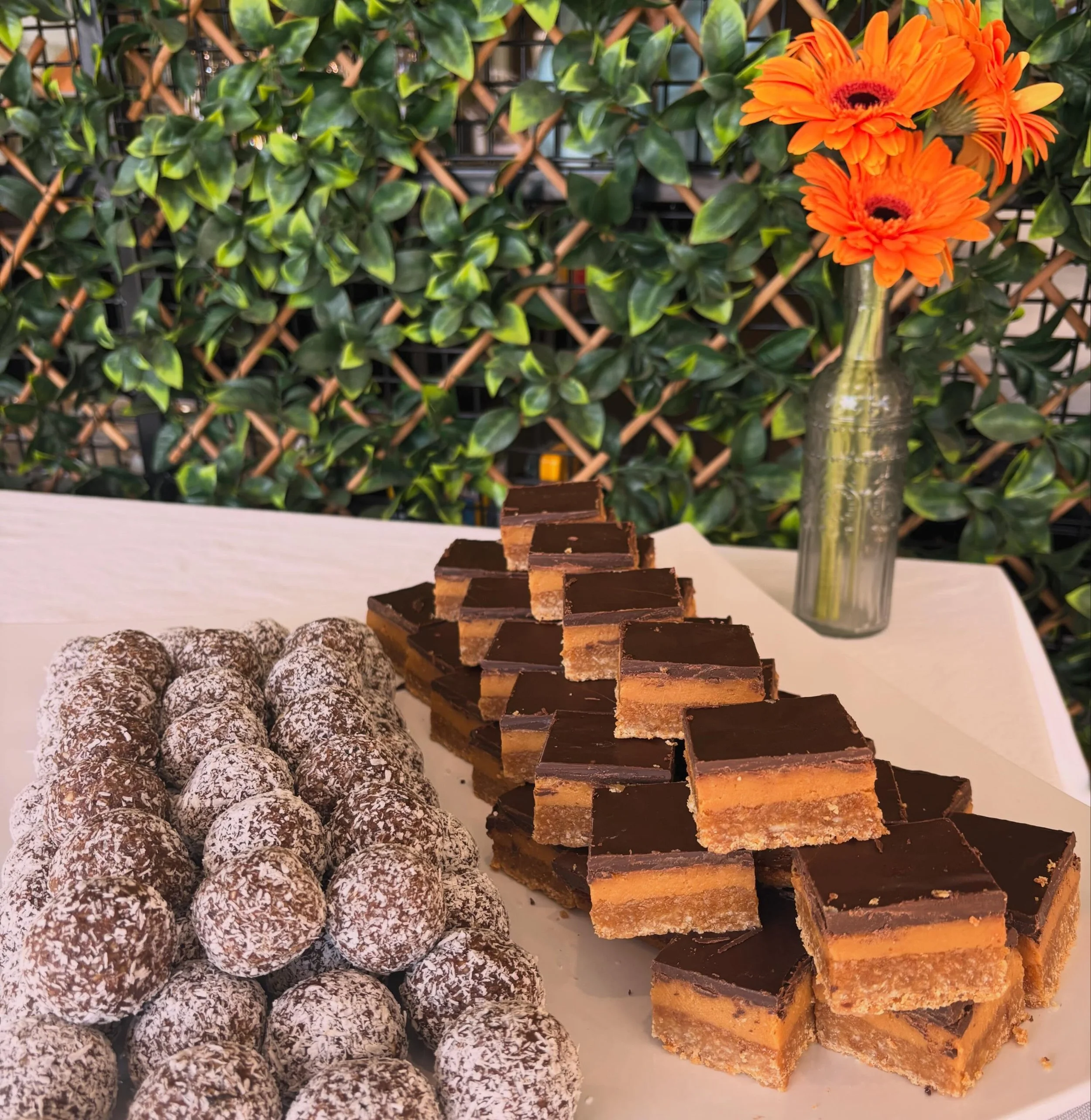 Our catering for a special event today in the Breaking Grounds Cafe 💚🍧✨

~ Caramel Slices, Bliss Balls, Assorted fresh sandwiches, Jam and Cream scones, Fruit platter, Granola yogurt cups, Gluten Free Friands and Banana bread. 

Something for every