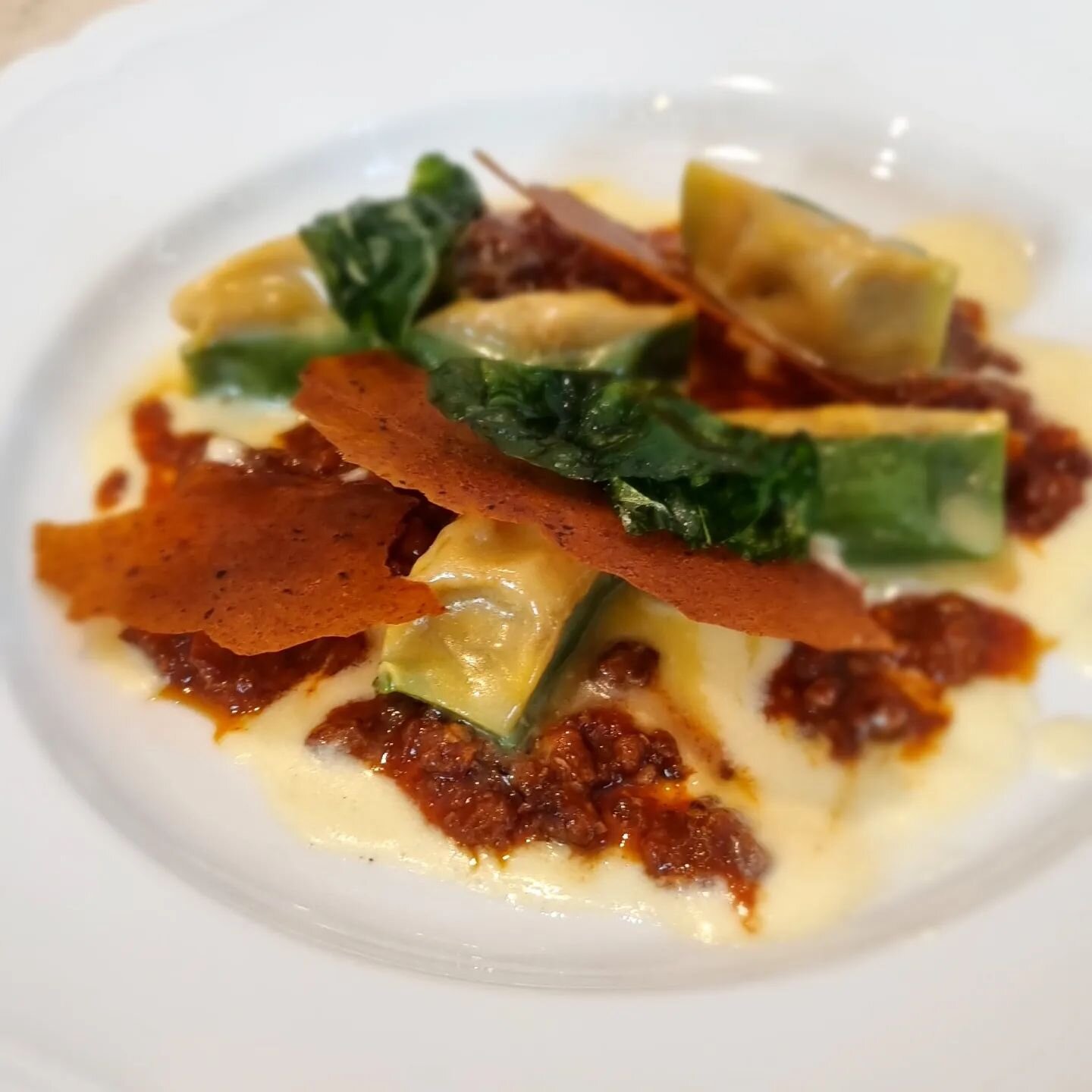 Stunning lunch @pollini_ladbrokehall over in W10. Sea bass carpaccio, ravioli, veal chop all wonderful. And a new cheese for me - Squaquerone - runny, creamy and served with fig. Lovely building / space too - well worth visiting. #italianrestaurant #