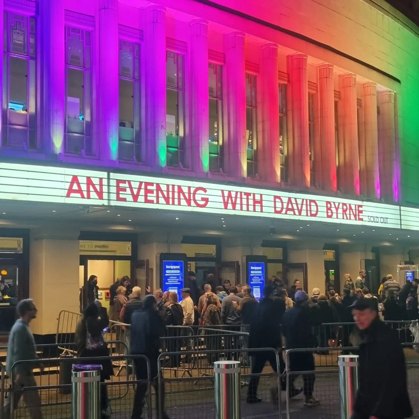 The most extraordinary show. Mesmerising. #davidbyrne