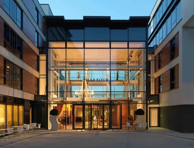 Screenshot_20221025-183952_Samsung Internet.jpg