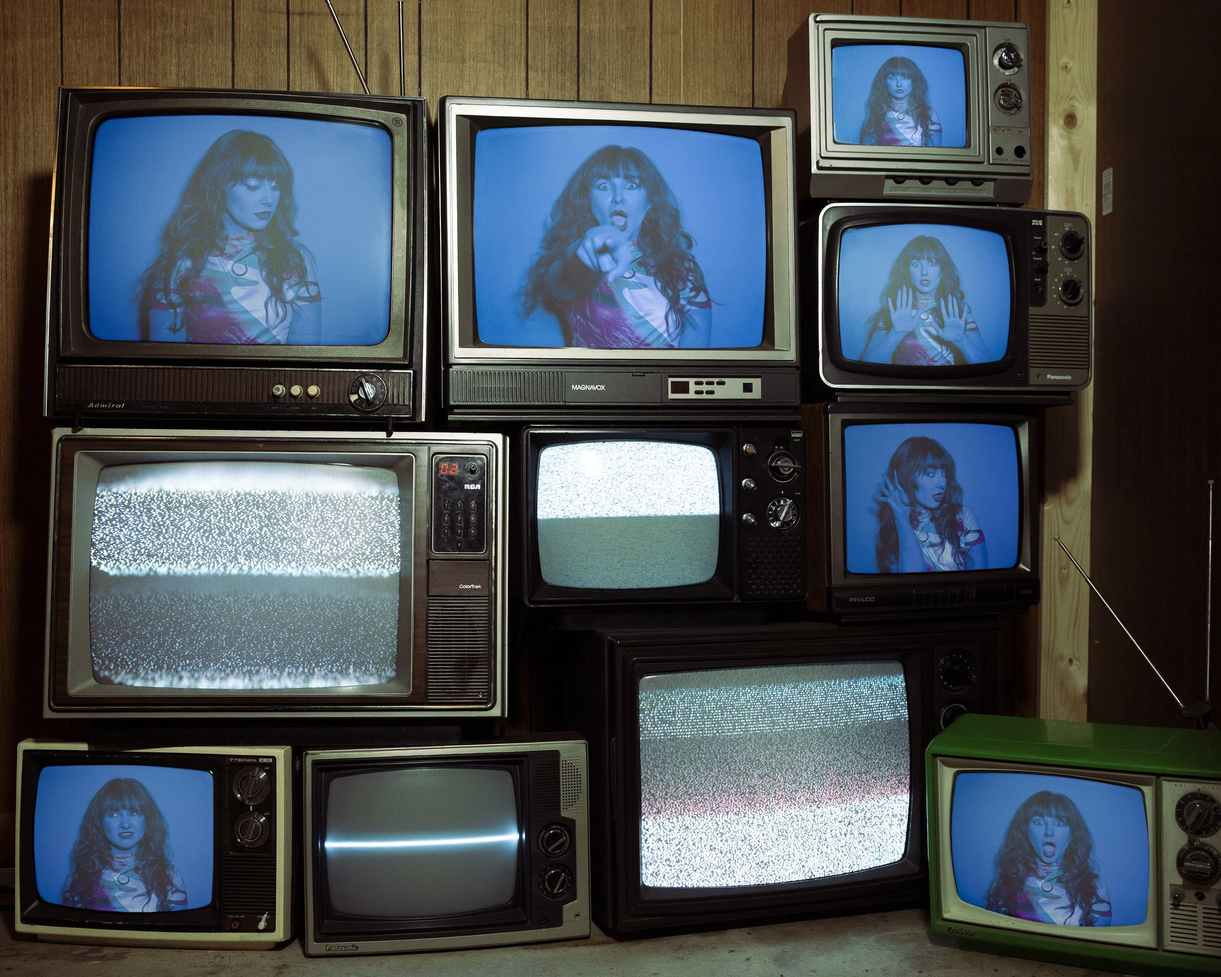 alien-tvs-1.jpg