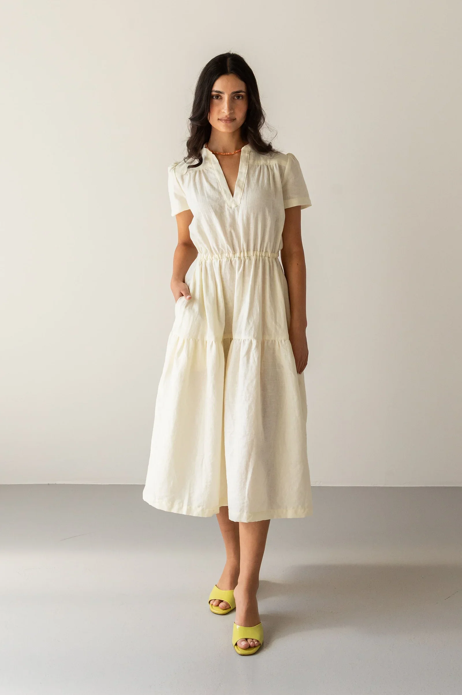 ElasticDress_Tops-21_0bbc41b5-4257-4b30-b783-37c9c5d6f8df.jpg.webp