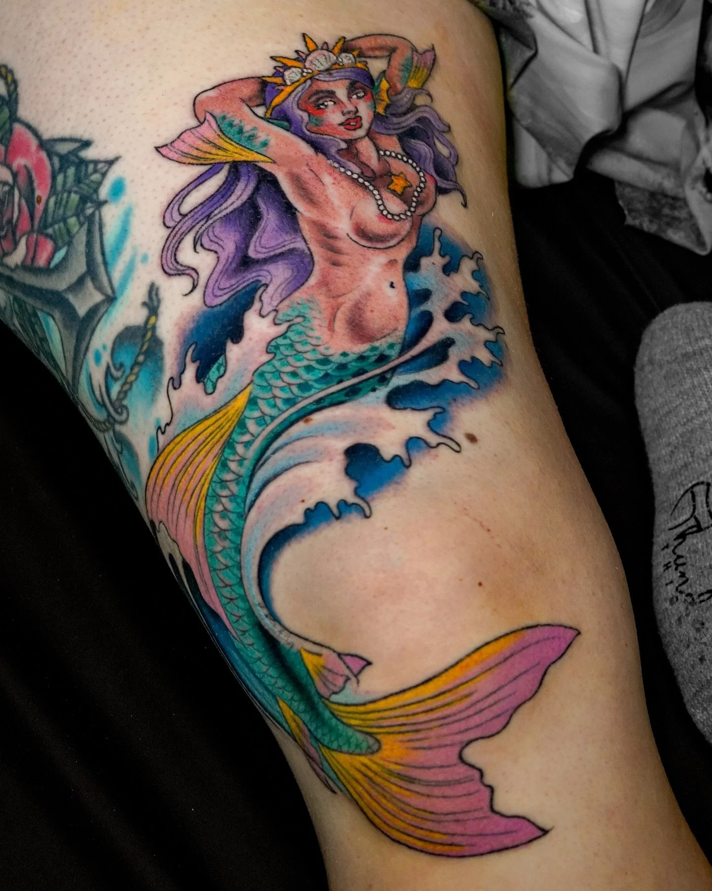 Mermaid by @kylehoffarth To book with Kyle, message him directly.

#kelowna #kelownatattoo  #okanagantattoo