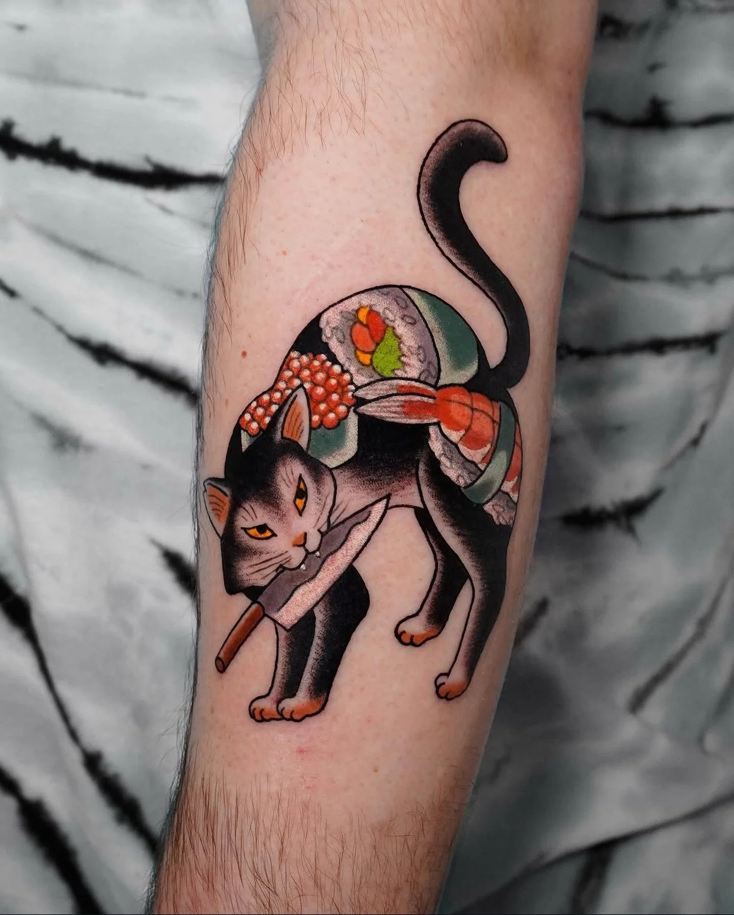 Sushi cat by @kylehoffarth To book with Kyle, message him directly.

#kelowna #kelownatattoo #okanagantattoo #cattattoo