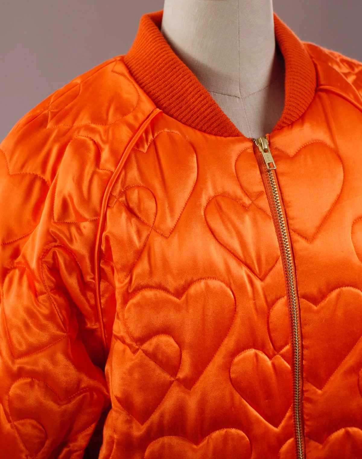 Orange_quilted_Jacket_Front_Collar_Detail.jpg