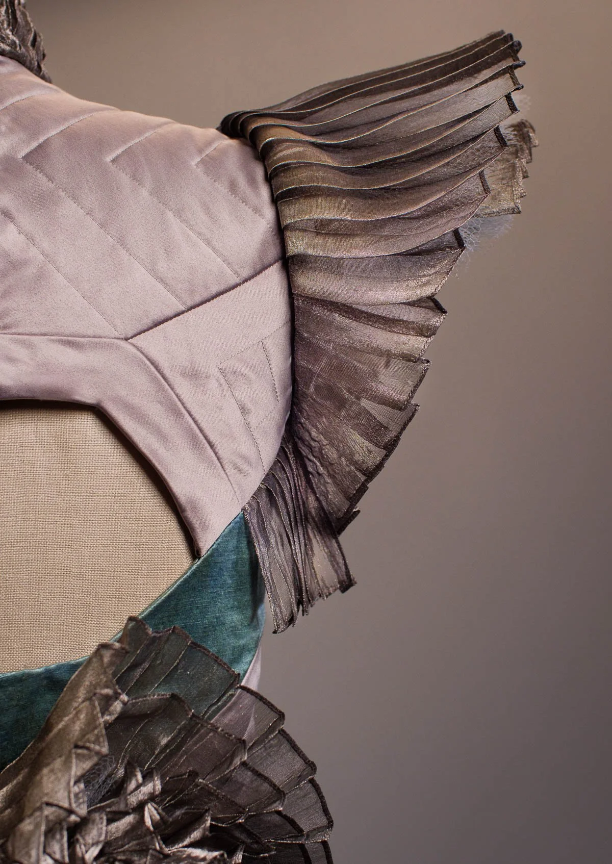 Water_Crystal_Back_Sleeve_Detail.jpg