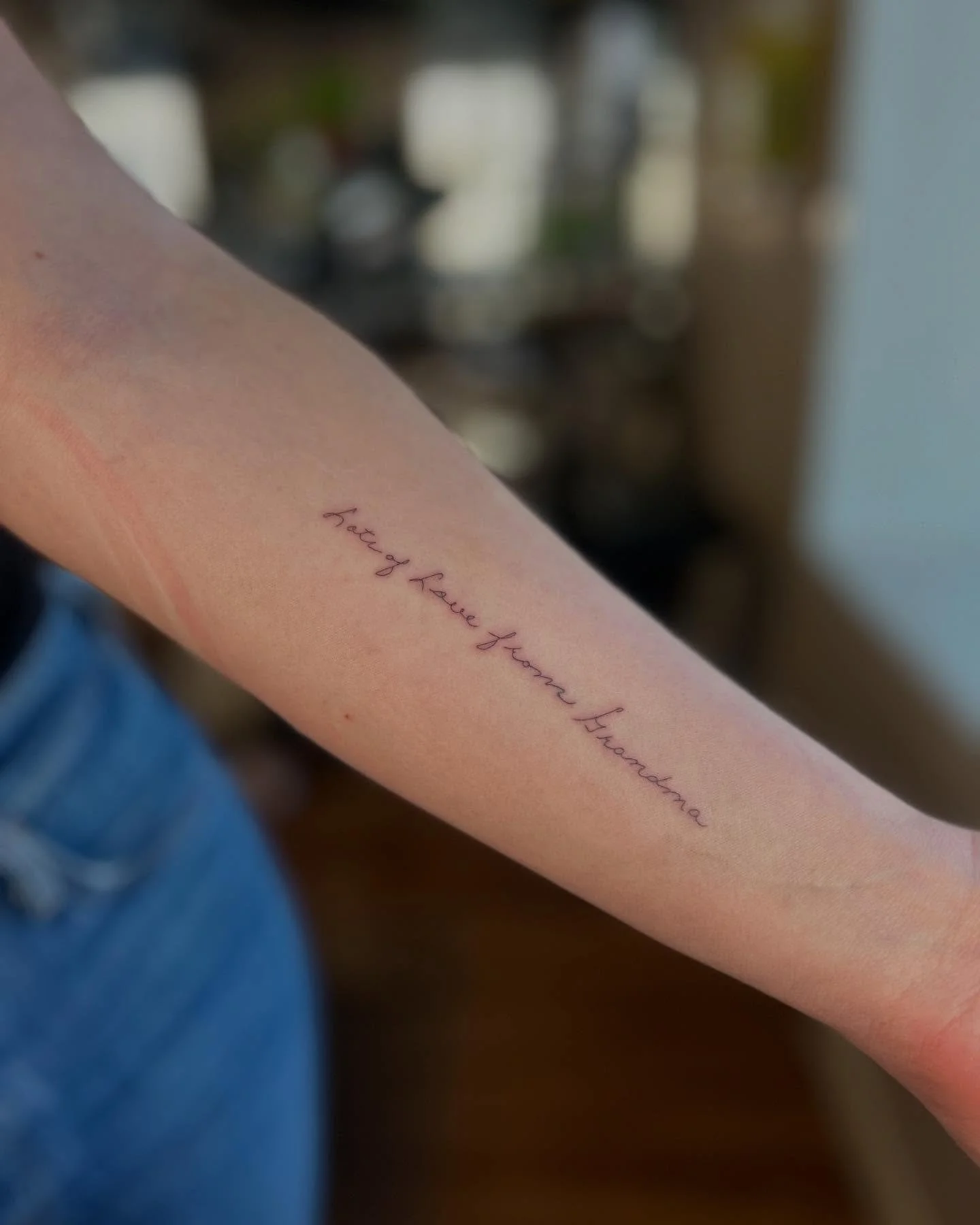 Mom and her 2 daughters got their grandmas hand writing tattooed 🥹🩷 #tattooapprentice #tattooartist #tattoo #tattoos #handwritten #handwrittennotes #handwrittentattoos