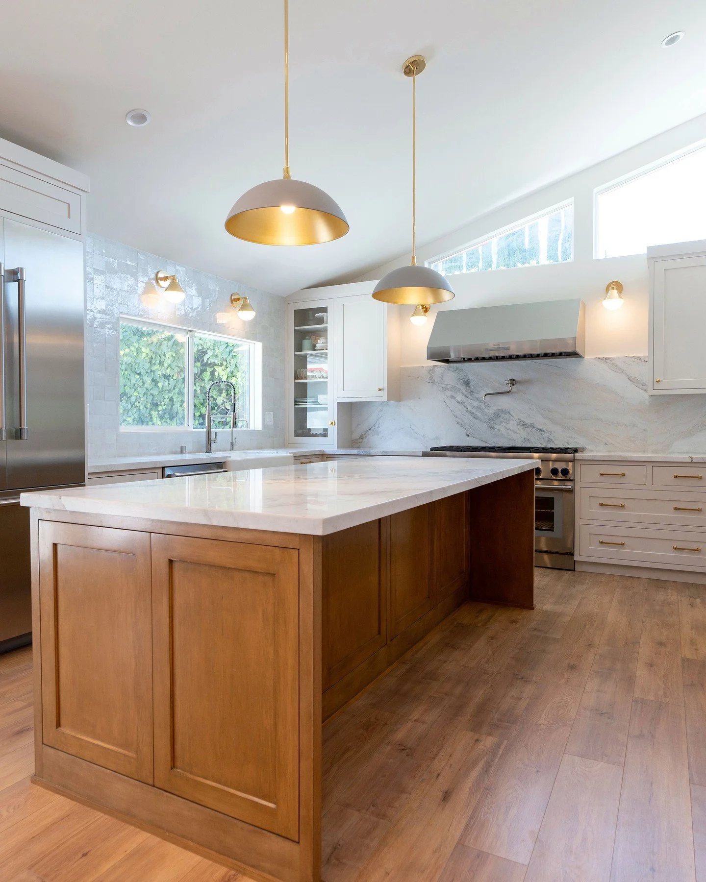 An oversized kitchen island is always a good idea - as long as your space allows for one. 

#coramgroup #homerenovation #homeremodel #dreamkitchen #kitchenrenovation #glendale #lacrescenta #lacanadaflintridge #homedesign #kitchendesign