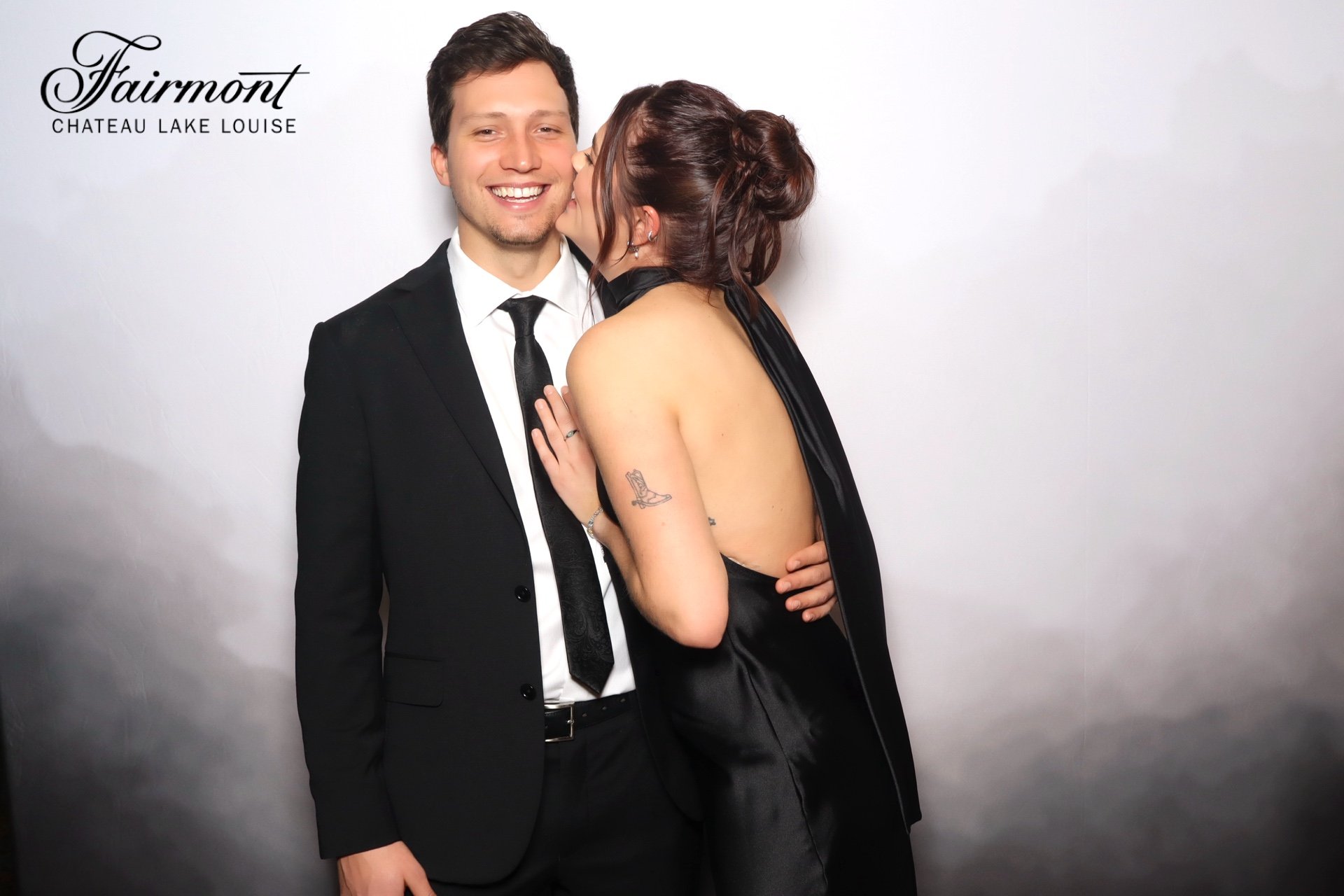 Glam Photo Booth Colour Chateau Lake Louise
