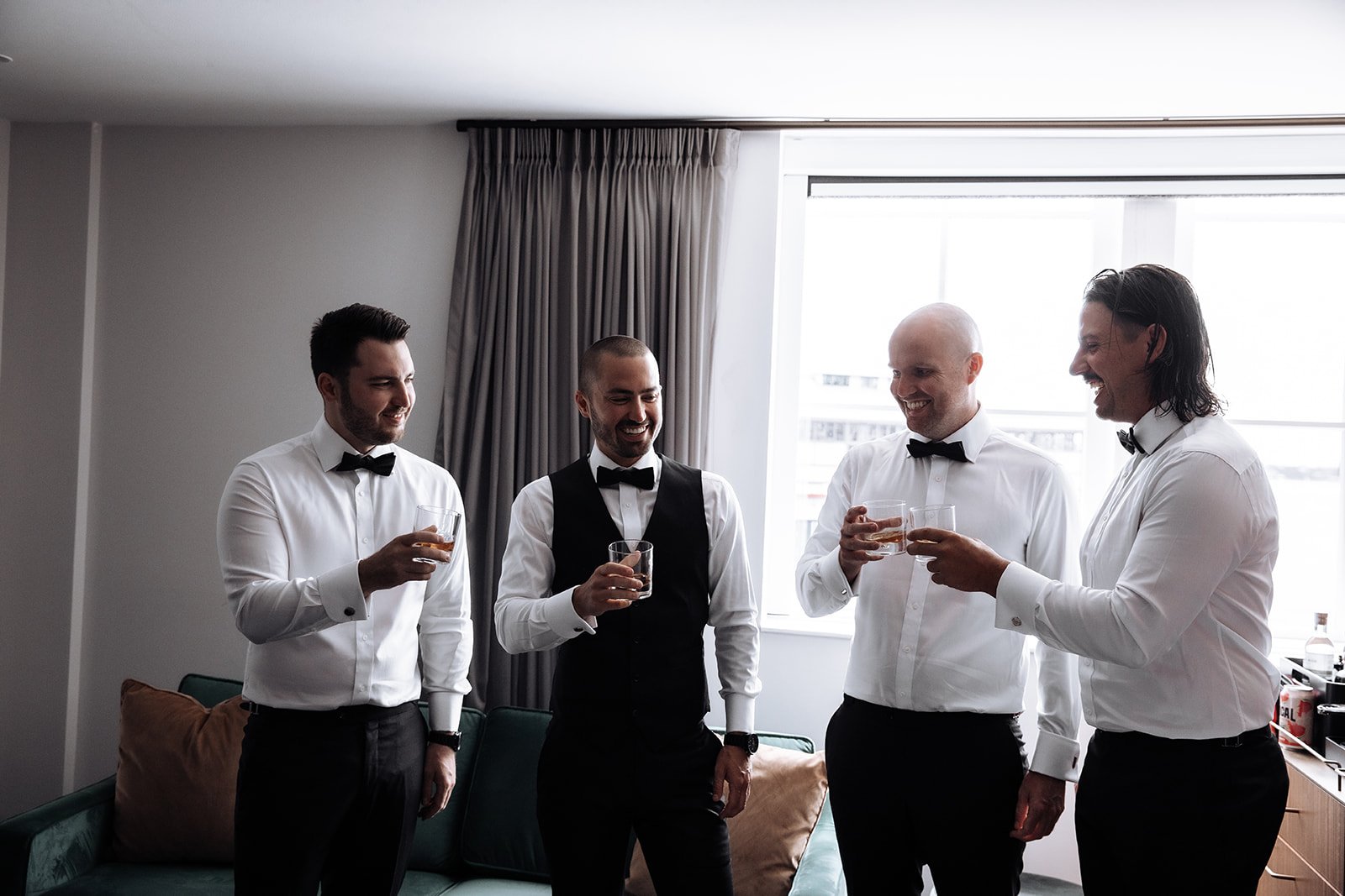 Melissa&Tyler_GroomsSuite-58.jpg