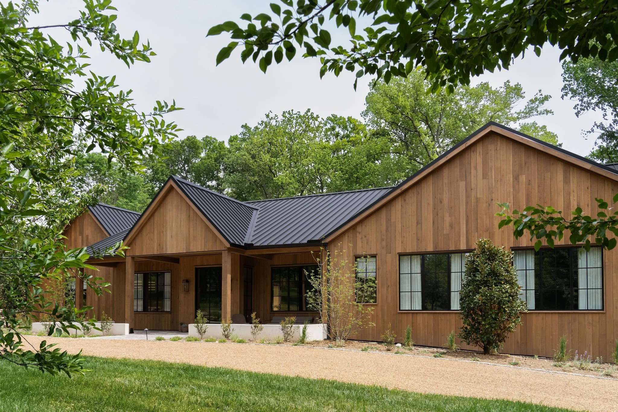 VictoriaForehan_Comstock_Exteriors_09.jpg