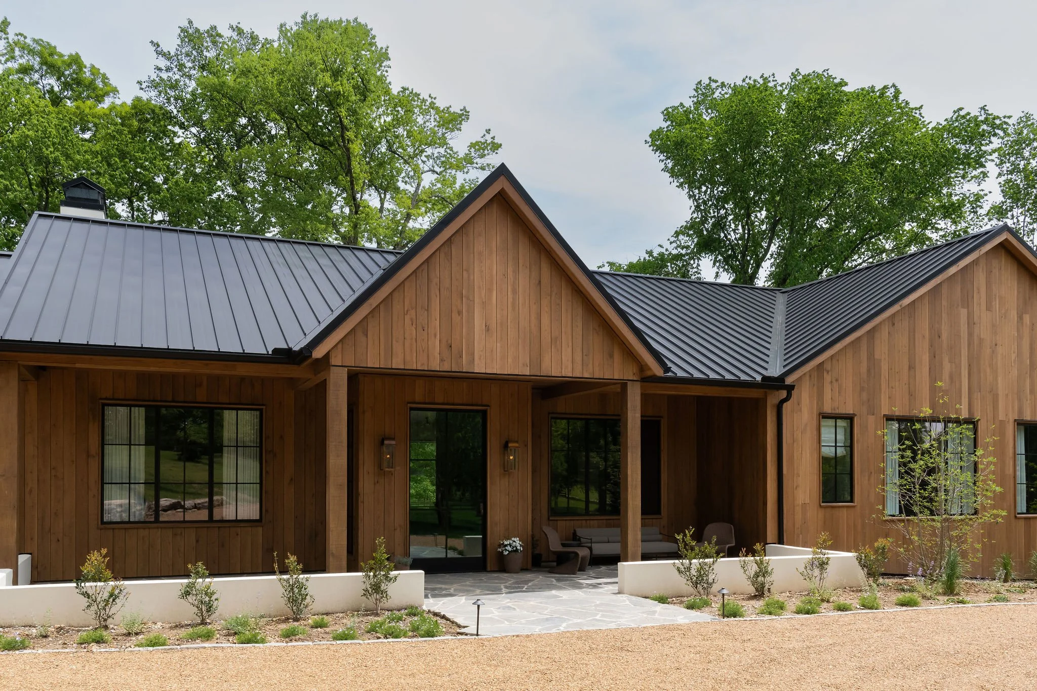 VictoriaForehan_Comstock_Exteriors_03.jpg