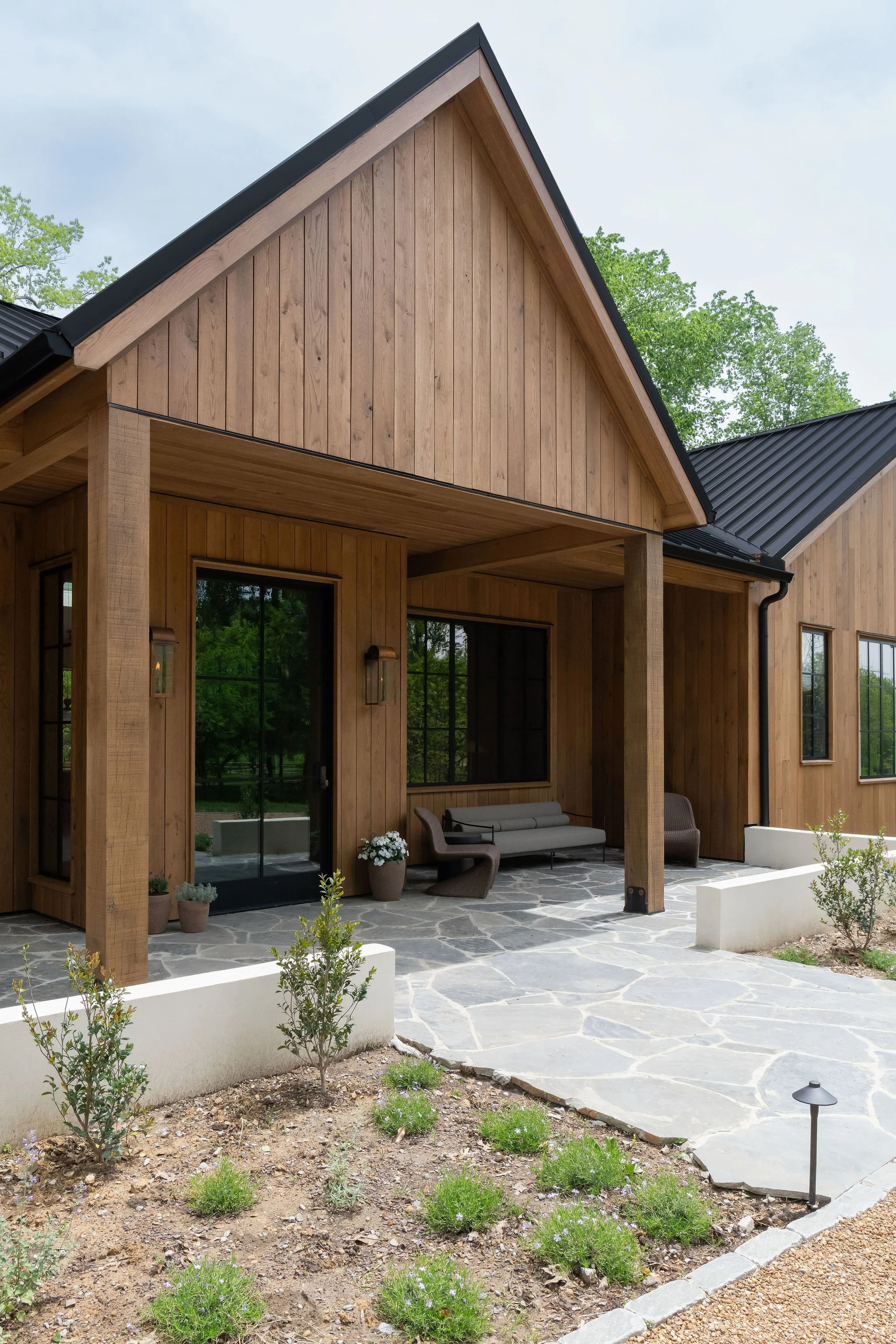 VictoriaForehan_Comstock_Exteriors_05.jpg