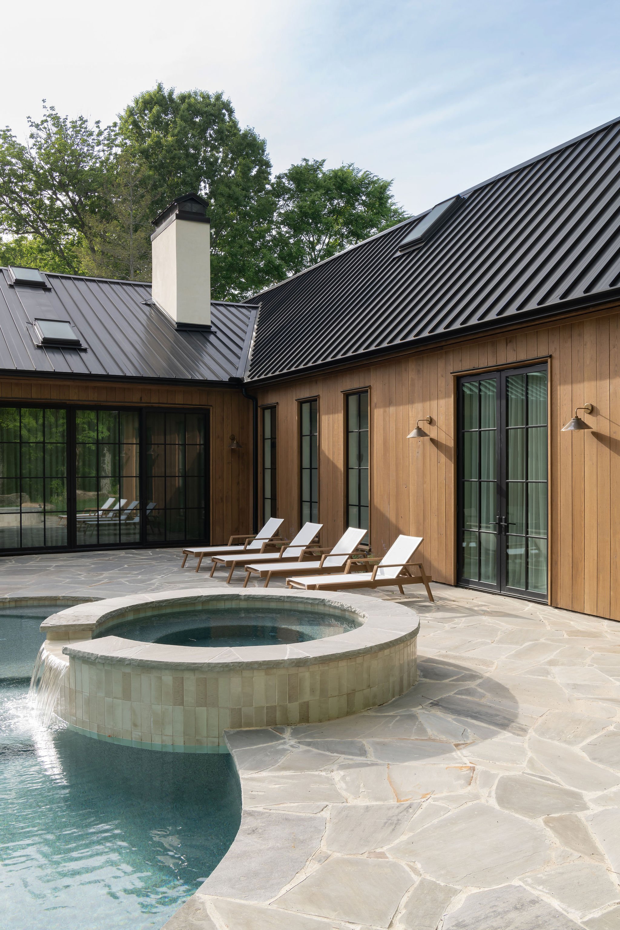 VictoriaForehan_Comstock_Exteriors_16.jpg