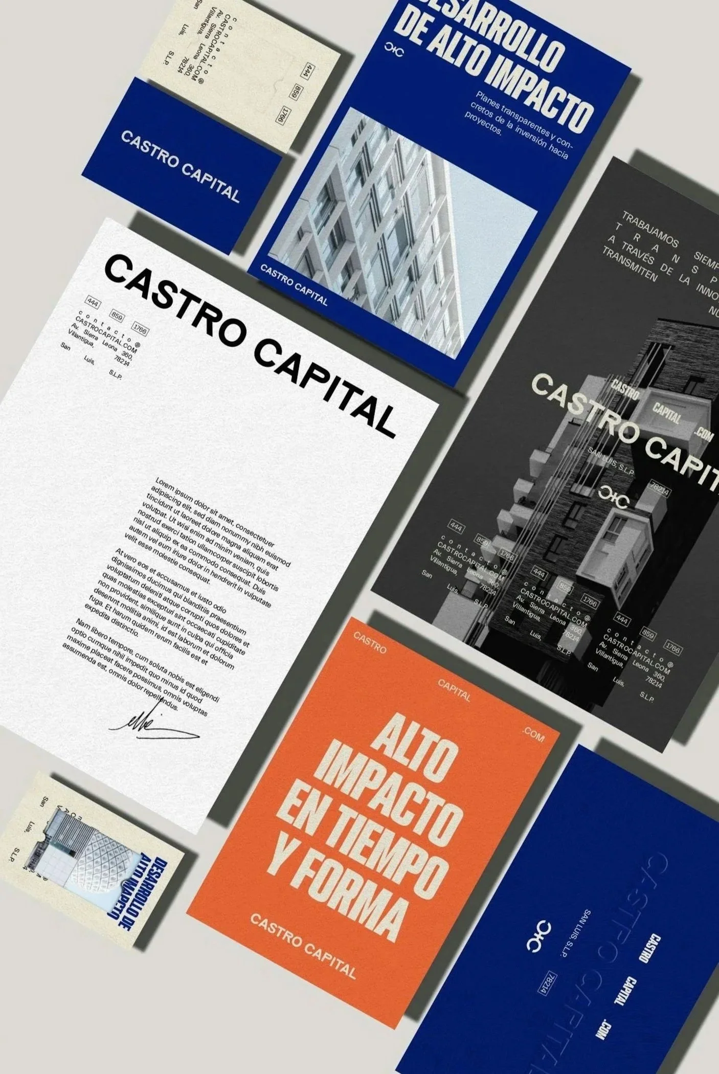 There are various pamphlets and flyers related to real estate development, including one titled 'Desarrollo de Alto Impacto' and another titled 'Alto Impacto en Tiempo y Forma.' The materials include architectural images, maps, and text in Spanish, associated with Castro Capital.