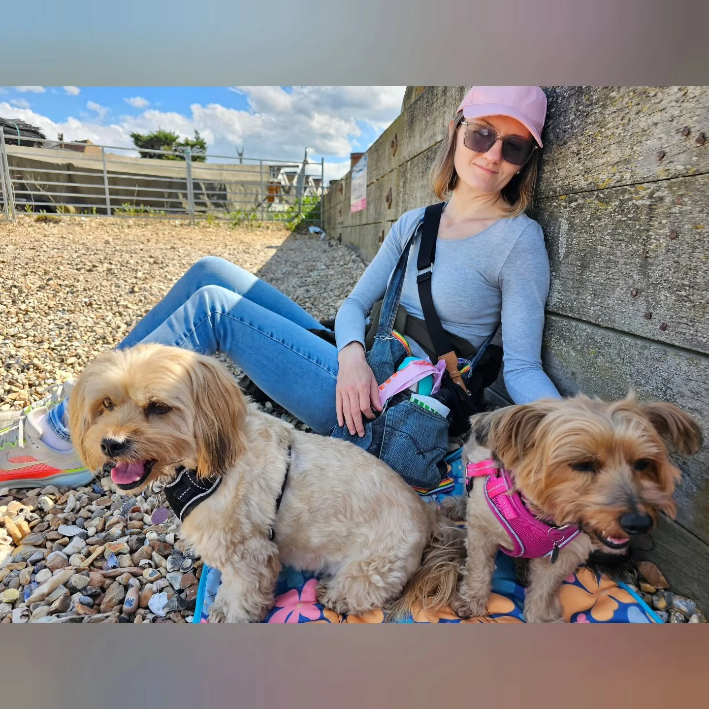 Happy little staycation in Whitstable 🥰 ... At my most contented when all I have to do is be Mom to these two 🐶🐶