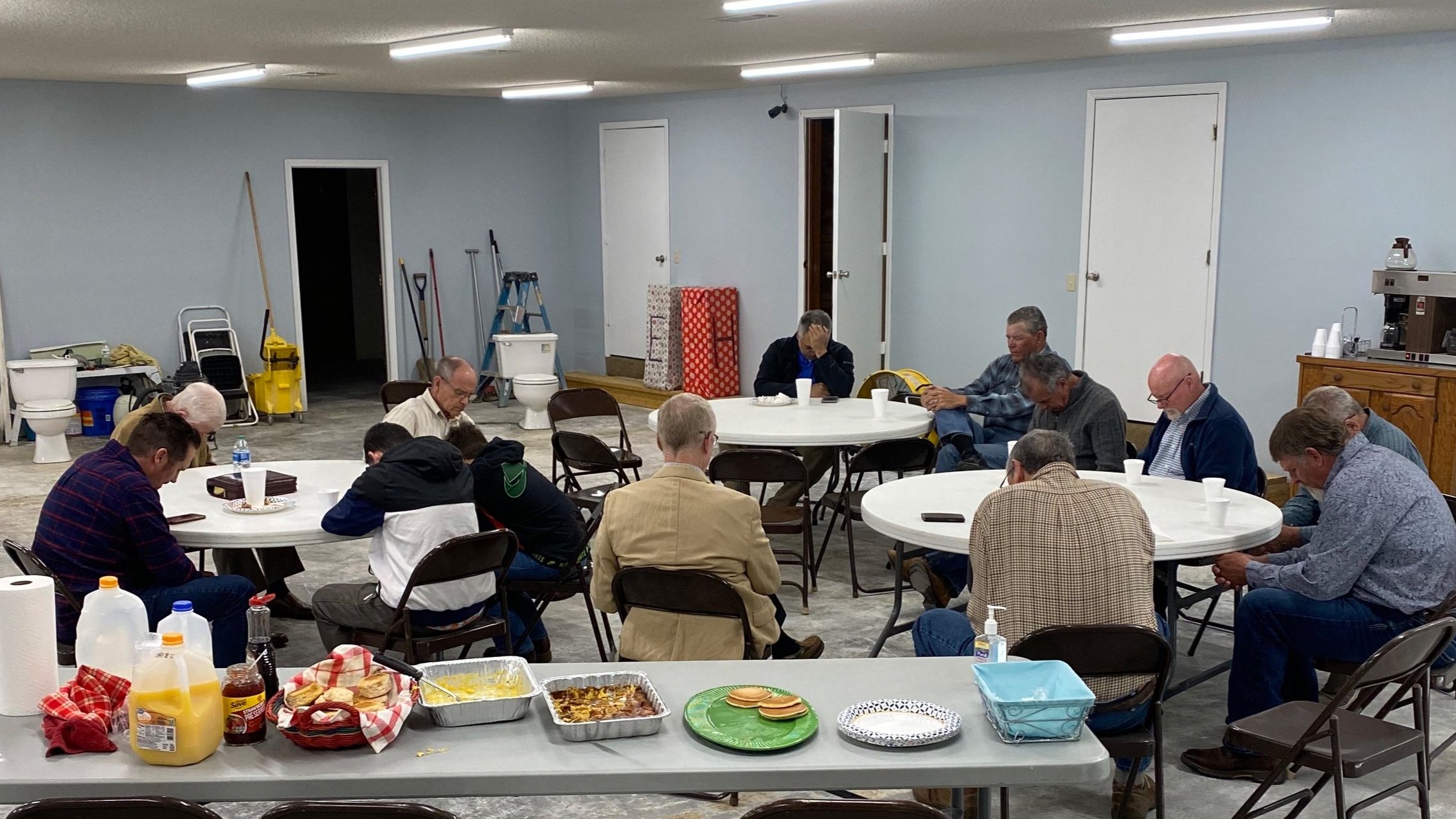 MEN'S PRAYER BREAKFAST