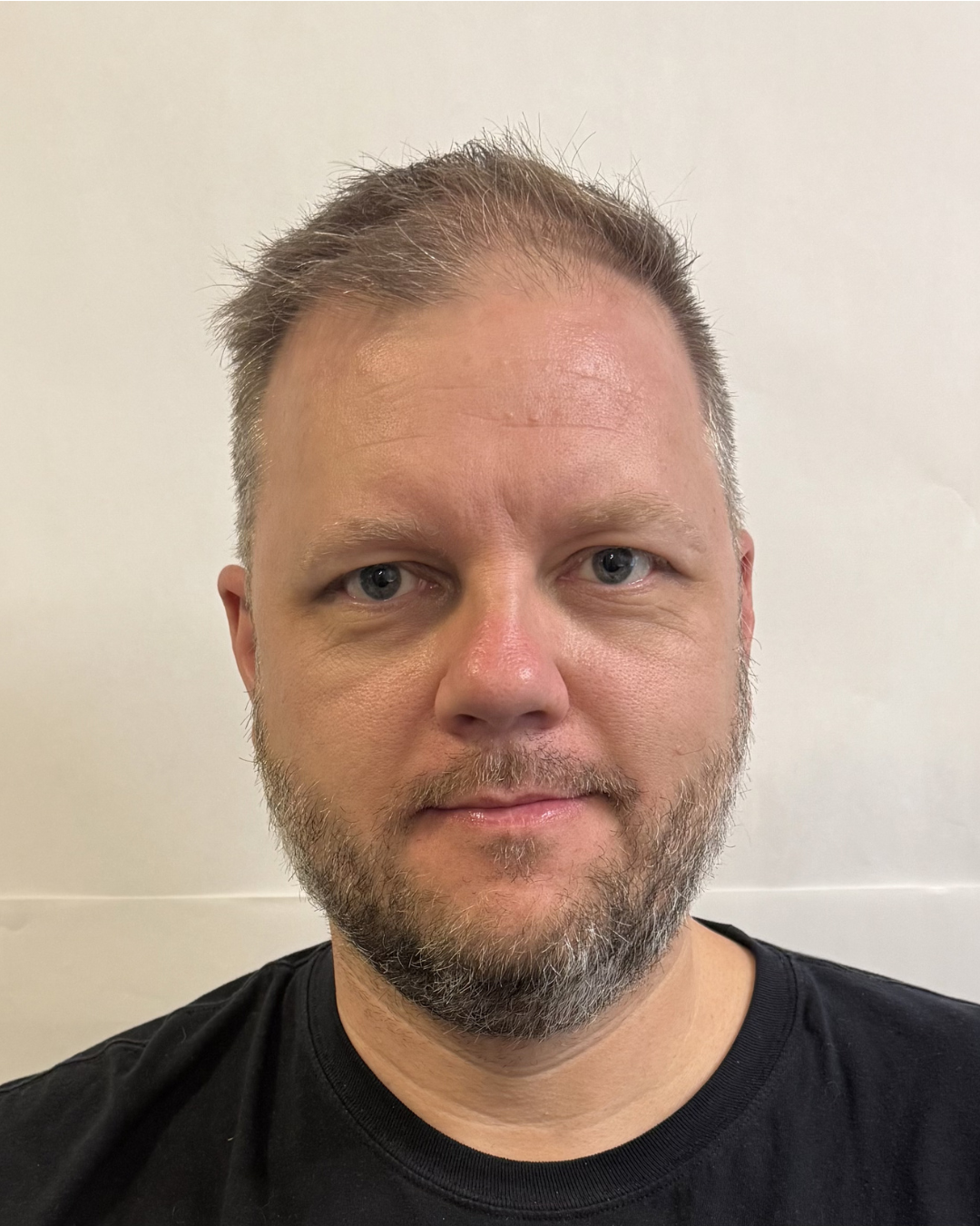 John Walczak headshot