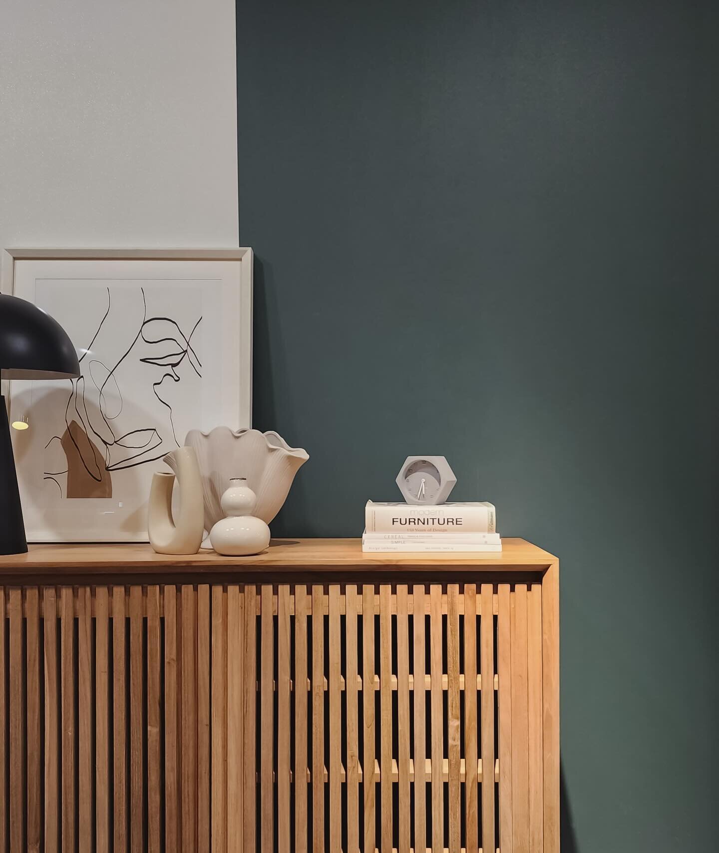 Latest styling for @emoh_furniture ,highlighting the beauty of combining understated modern Scandinavian elegance with Southeast Asian traditional craftsmanship. Natural, timeless and adaptable🌿

Jodoh sideboard made from reclaimed teak wood by @moo