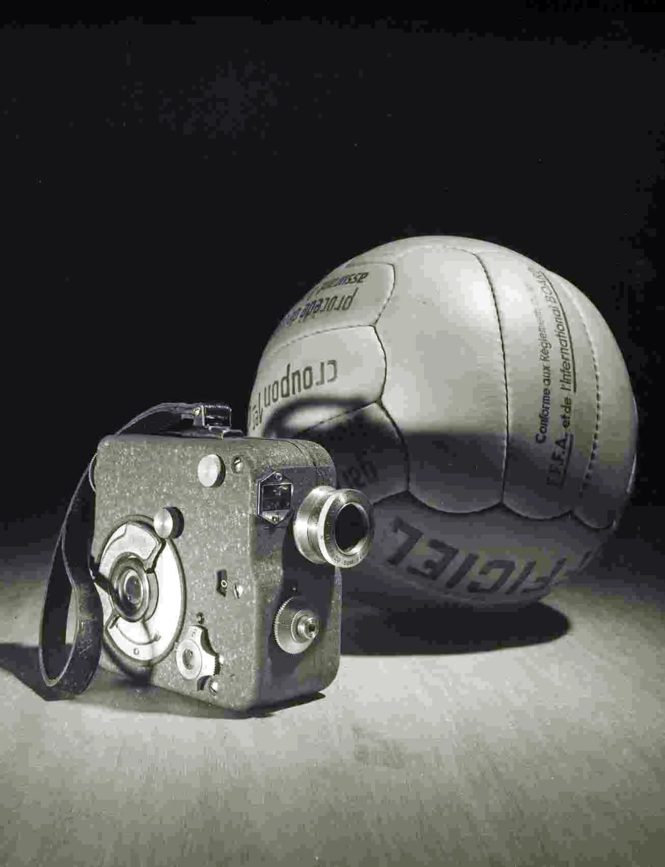 1949 Pathé cinéma Football.jpg