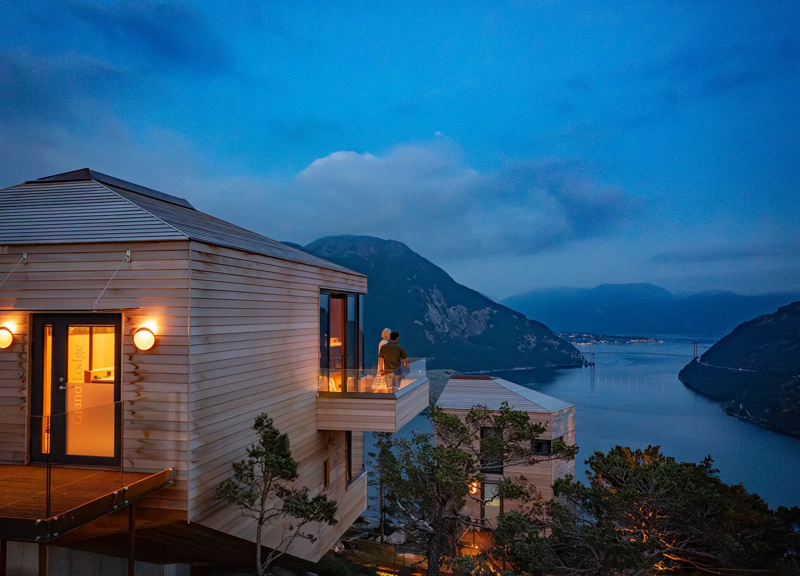 Bitmap_grandlodge__DSA3319 (201)_websize.jpg