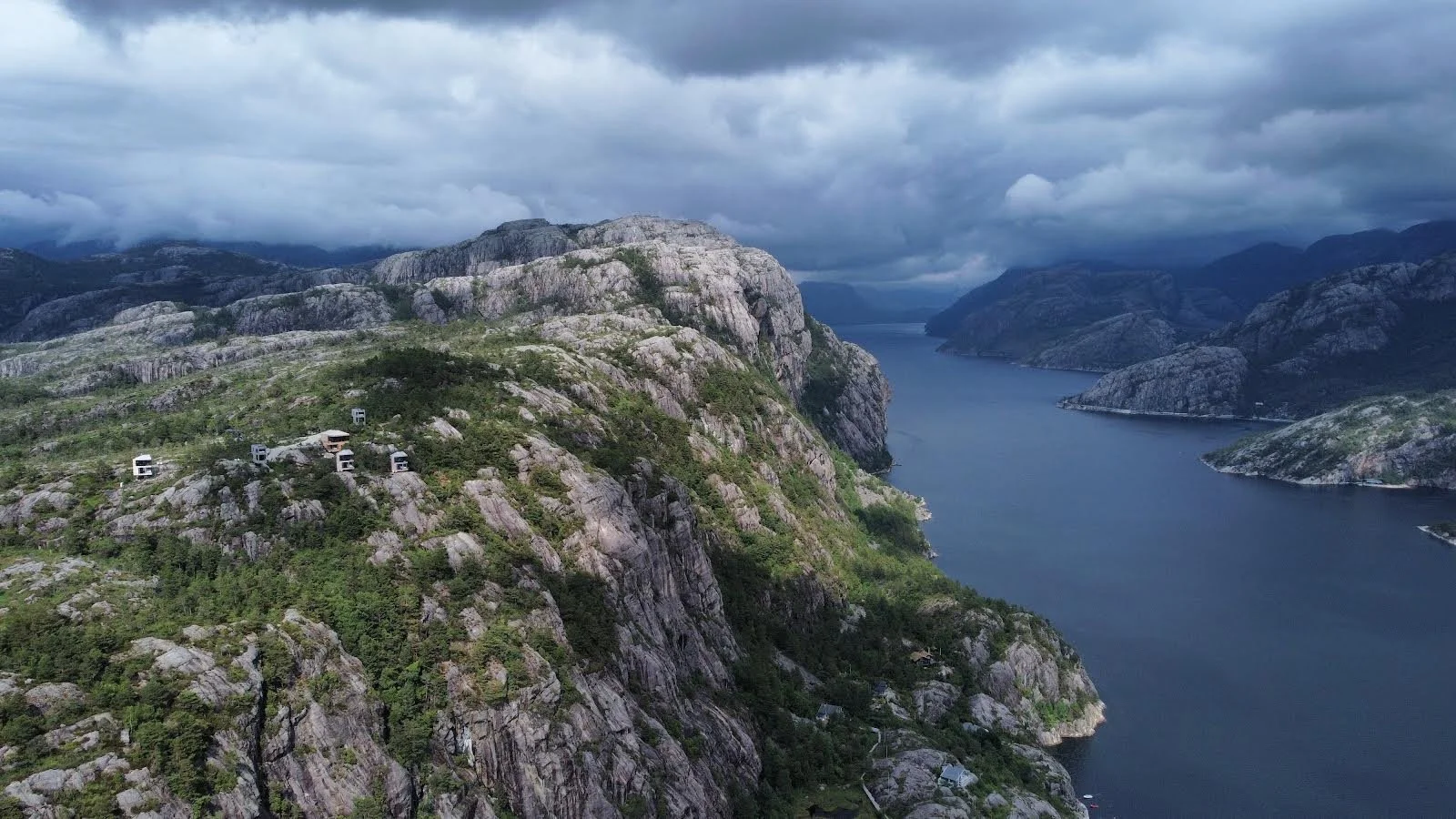 mail (1)_websize.jpg