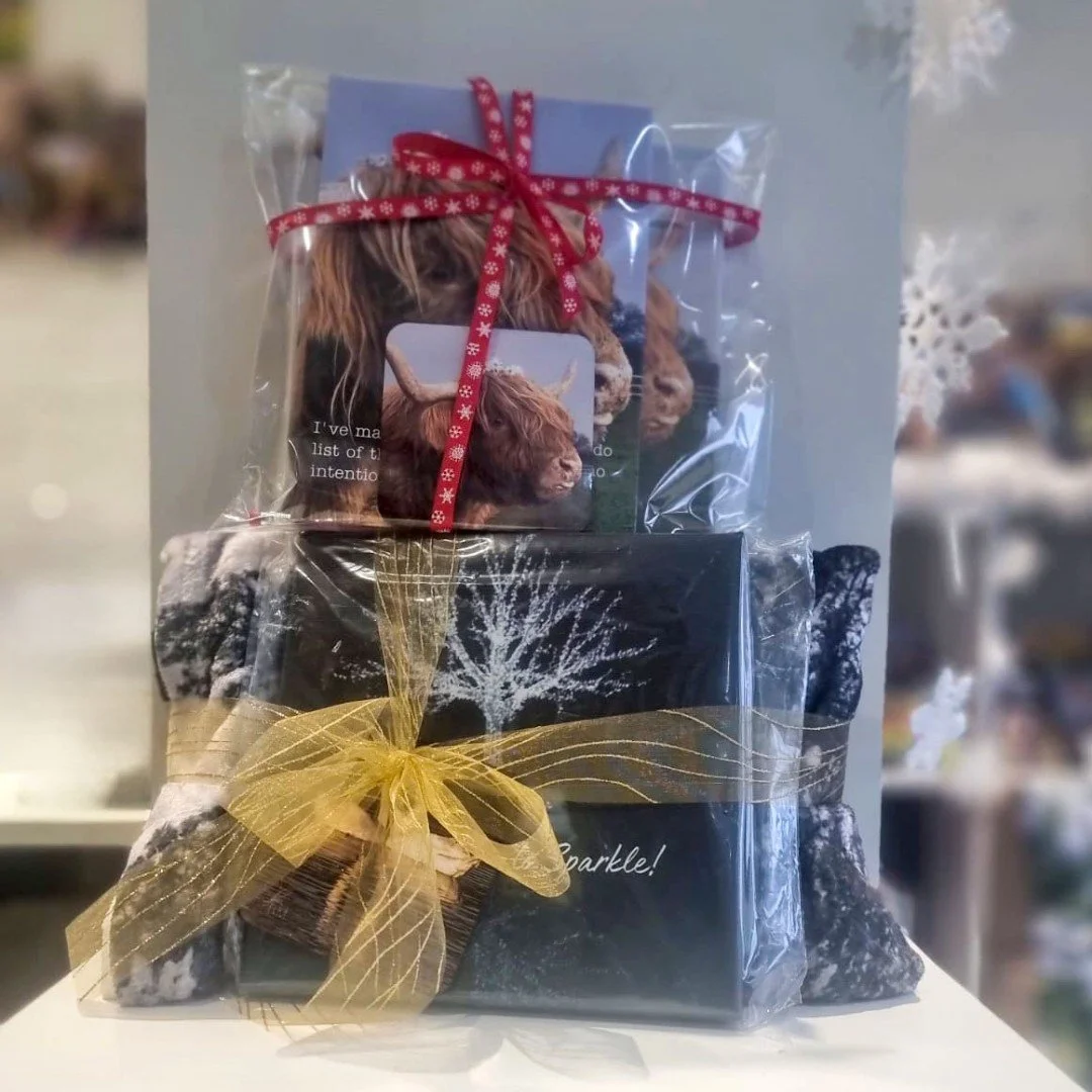 Still hunting for the perfect Christmas gift? Gallerie Schmetterling has thoughtfully bundled a few favourites &mdash; each one ready to delight. Carefully chosen treasures, and a little extra magic, all in one package.
.
.
.
.
.
.
GSChristmasGifts #