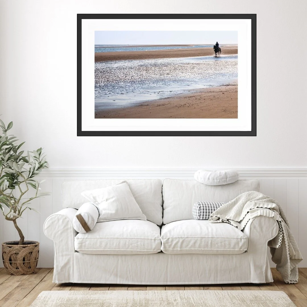 June Print of the Month: Dawn Ride.

An empty beach, early light, and a horse and rider moving through the surf before the world wakes up.

Signed limited edition of 10 from &pound;70

https://gallerieschmetterling.com/blogs/the-print-of-the-month/da