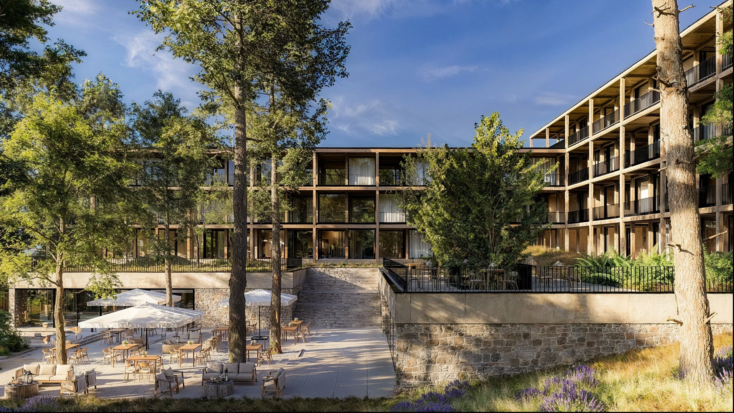 Falkenstein_Hotel 2 - Treppe.jpg