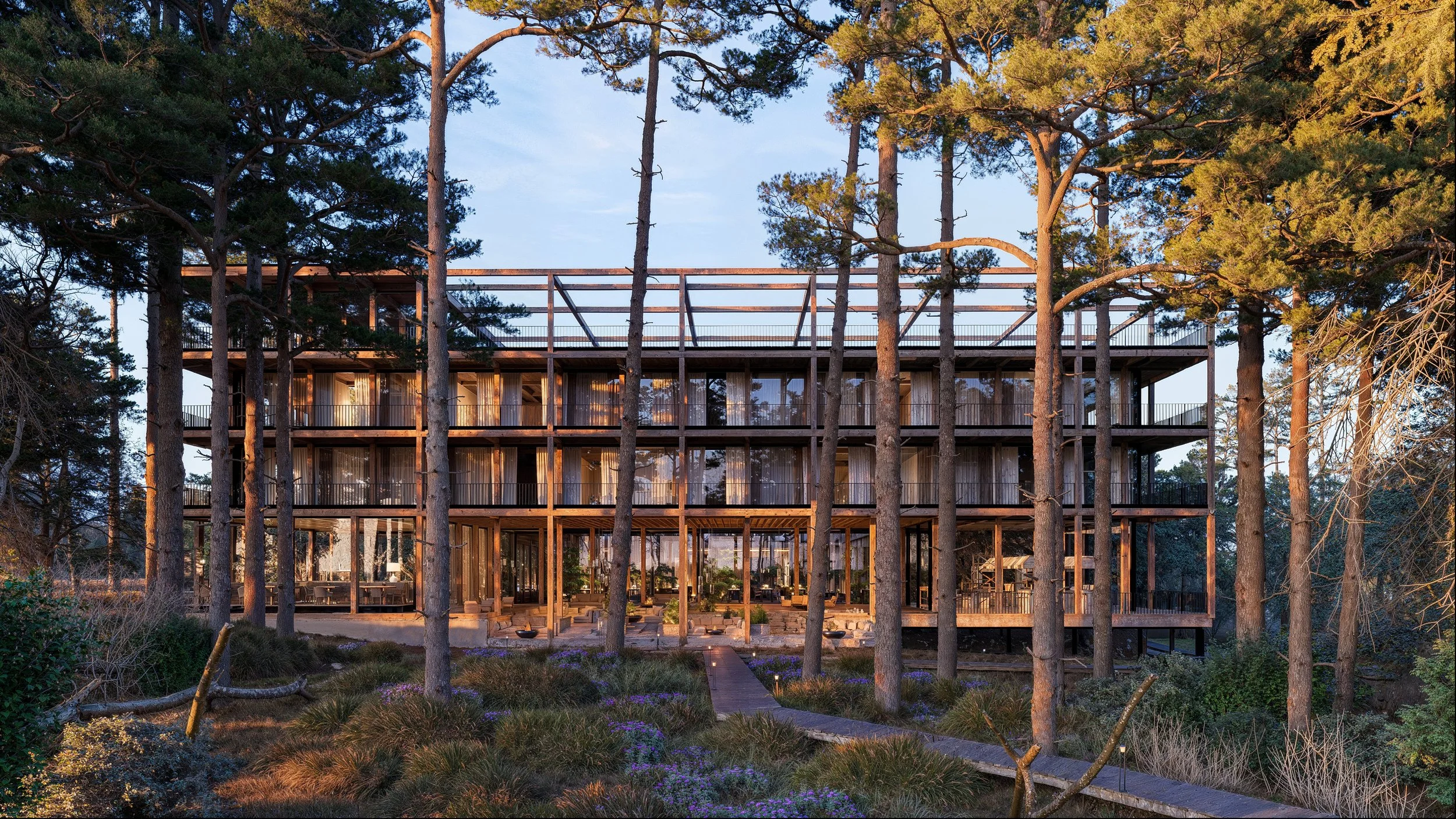 Falkenstein Hotel_1 Fassade Wald.jpg
