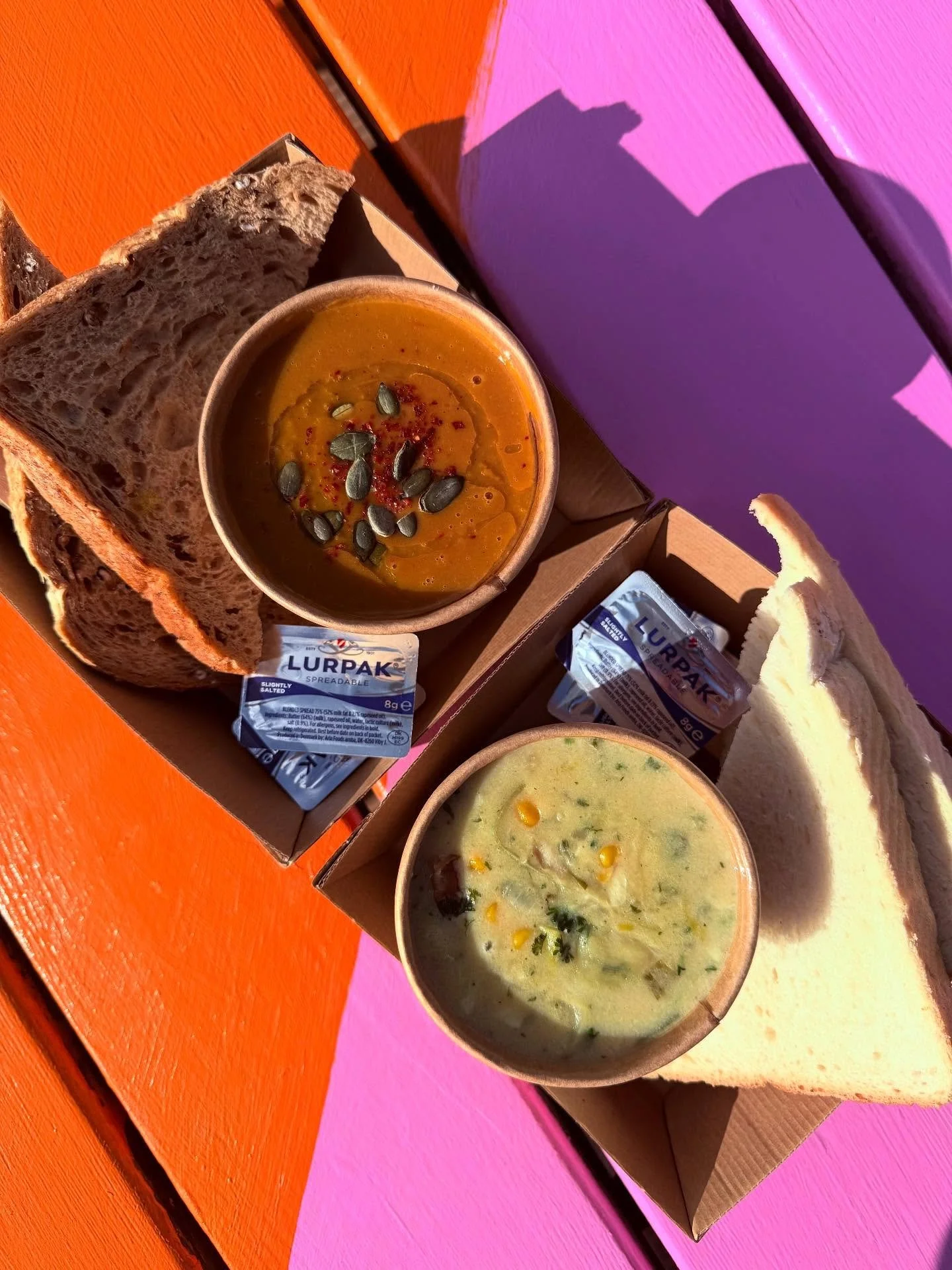 Warm Hands, Full Hearts &amp; Hot Soup! 💕🥣 

As the air gets crisp, our chefs get busy!🧑🏼&zwj;🍳
From creamy smoked haddock chowder to hearty soups, we&rsquo;re serving up seasonal comfort &mdash; one ladle at a time!

Perfect for those cold, gre