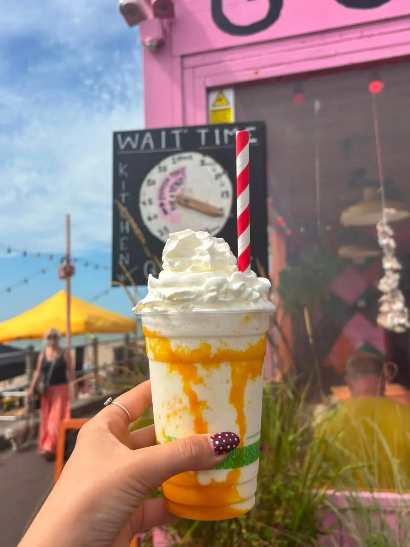 Coconut &amp; Mango Milkshake 🥭 🥥 

Incredibly tasty and available from Baby Goat..

11.30am every day! 

Come aaaaaand get it! 

#mango
#coconut
#mangonut 
#babygoat
#goatledge