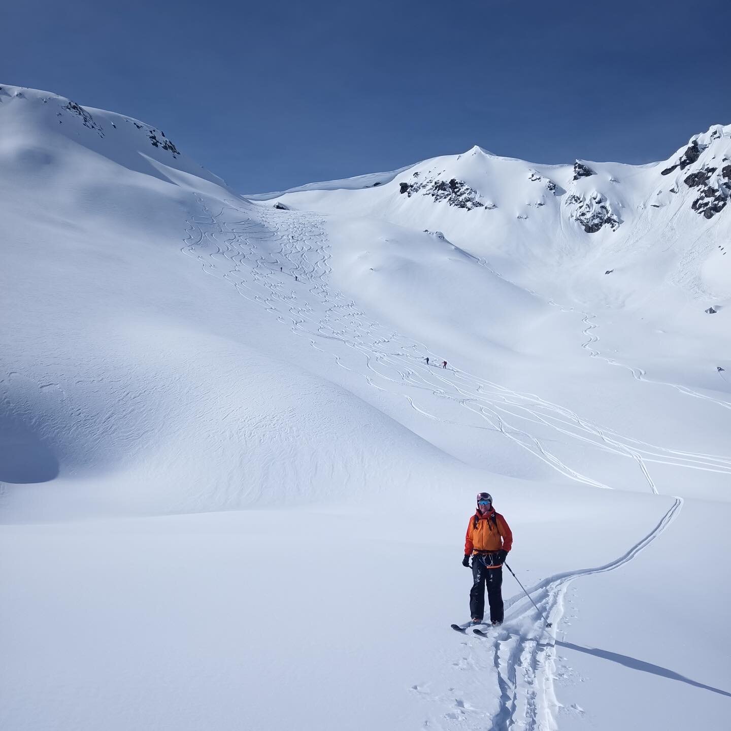 Noen bilder fra forrige ukes Haute Route fra Chamonix til Zermatt. 
Tidvis mye v&aelig;r, men gode sn&oslash;forhold.