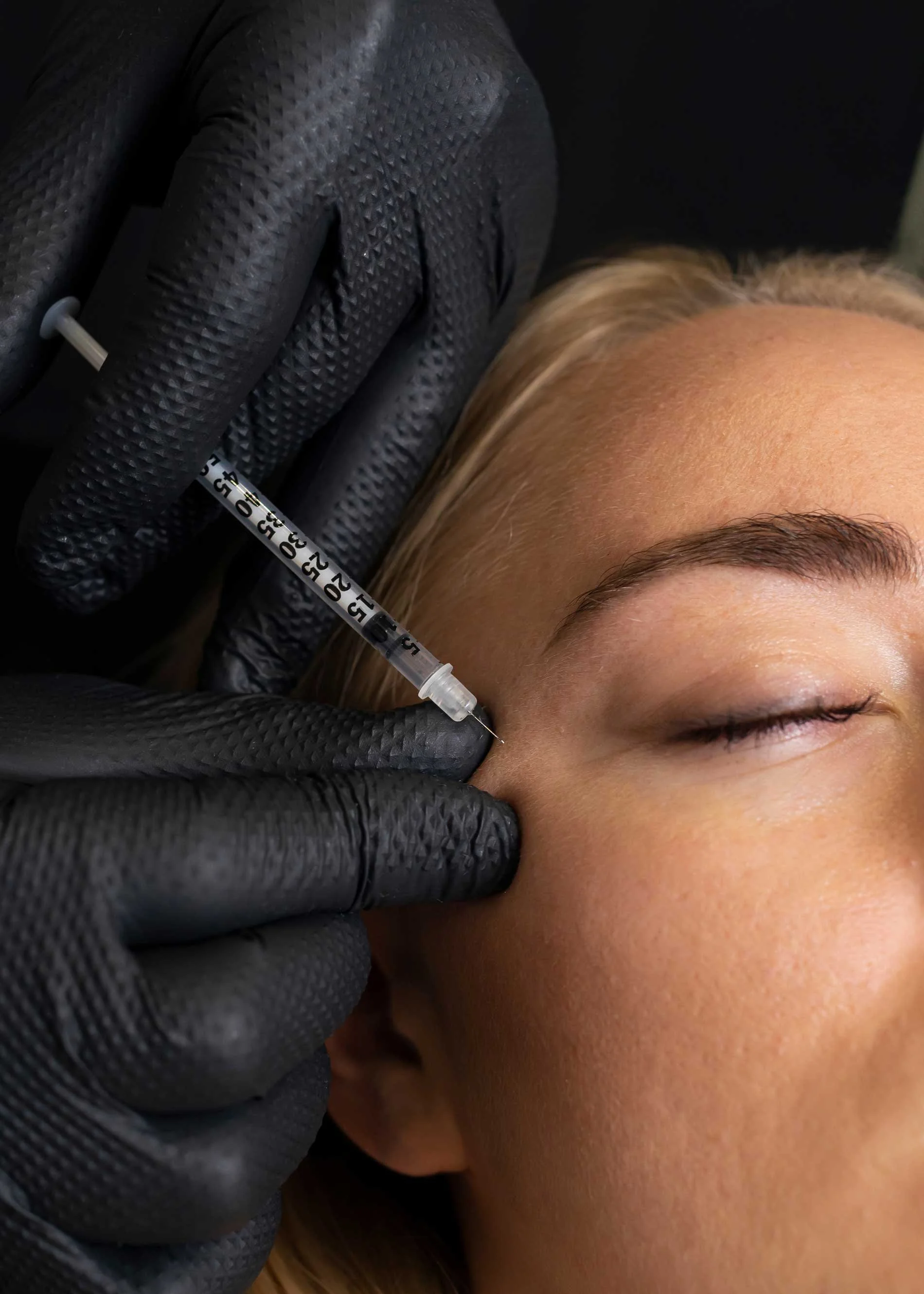 Gebrekkige communicatie cosmetische klinieken over fillers en botox