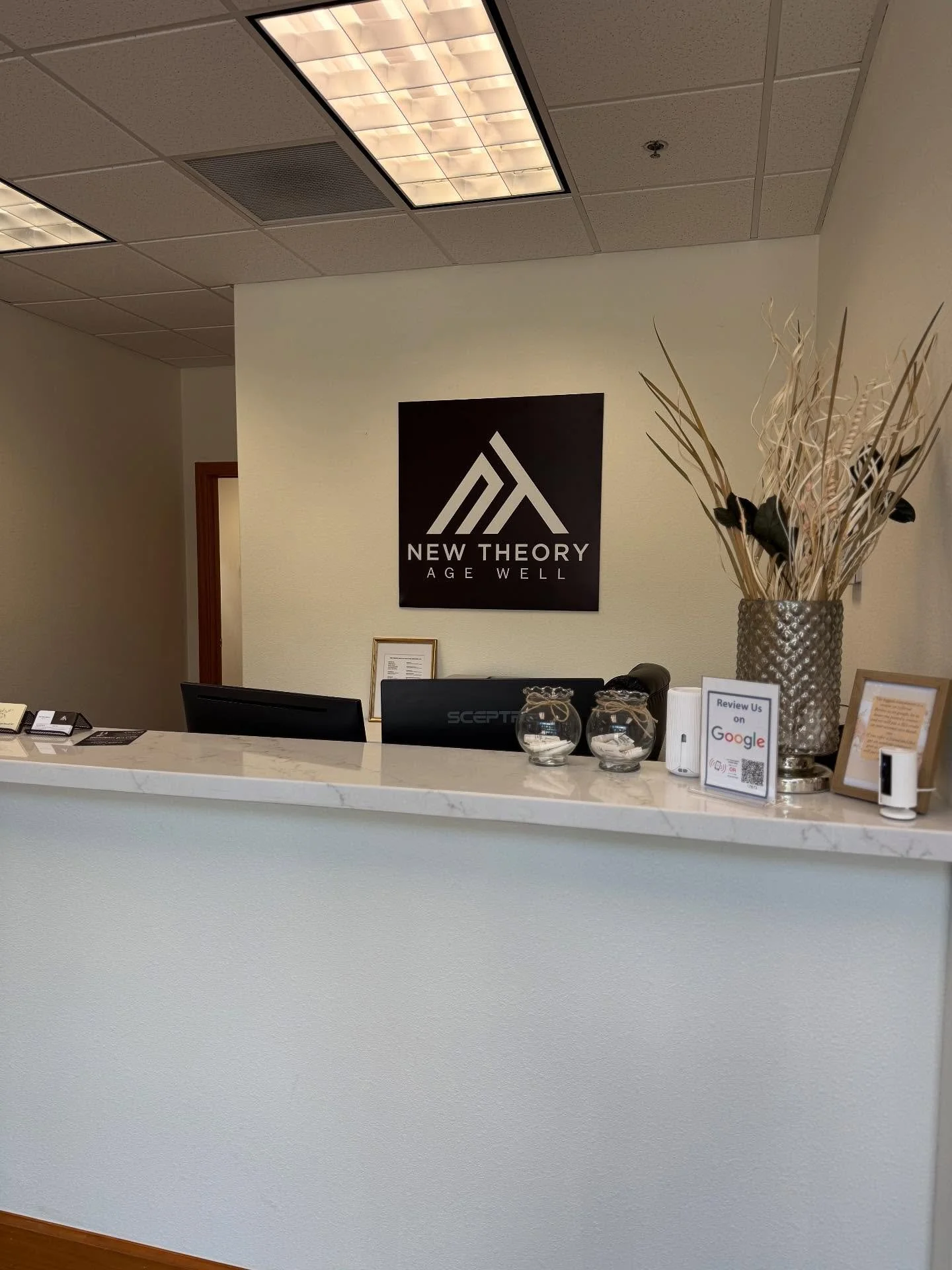 🎉🎉 ANNOUNCEMENT TIME 🎉It&rsquo;s official&hellip;welcome to the new me. 💫
After years of dreaming, building, and growing &mdash; I&rsquo;m so proud to announce that I&rsquo;ve rebranded my business as New Theory Advanced Aesthetics &amp; Skin Car